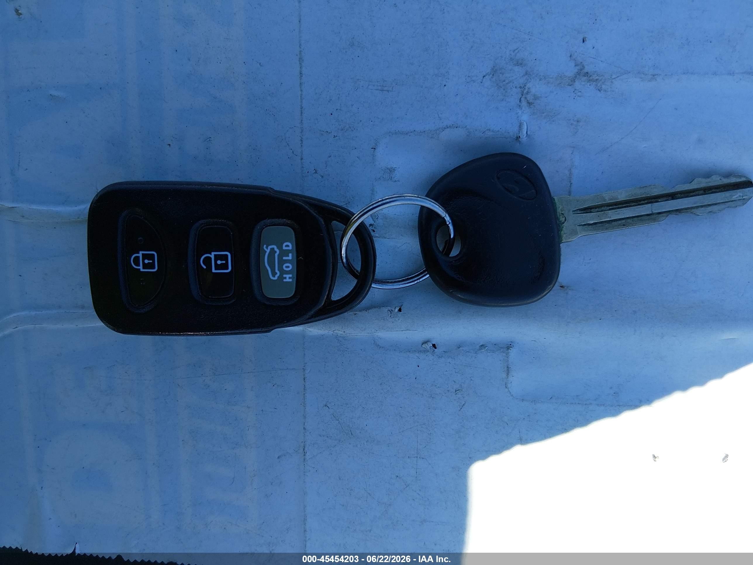 2013 Hyundai Elantra Gls Silver vin: KMHDH4AE5DU816840