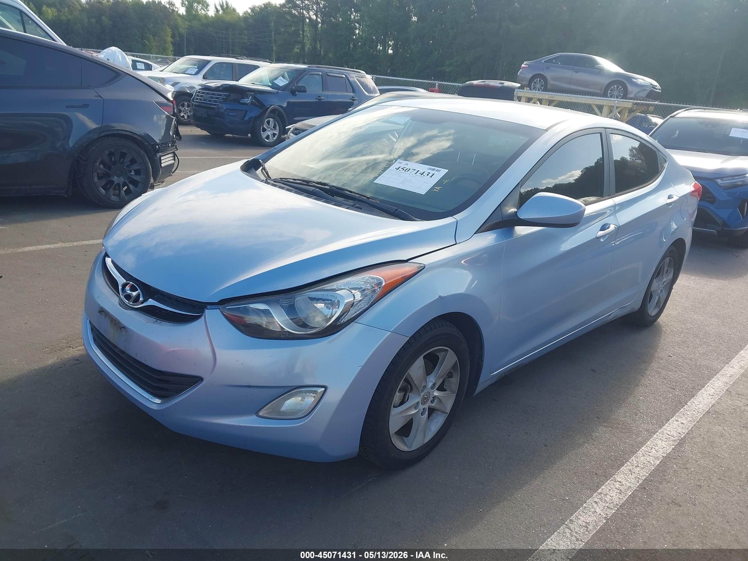 2013 Hyundai Elantra Gls Light Blue vin: KMHDH4AE5DU845657
