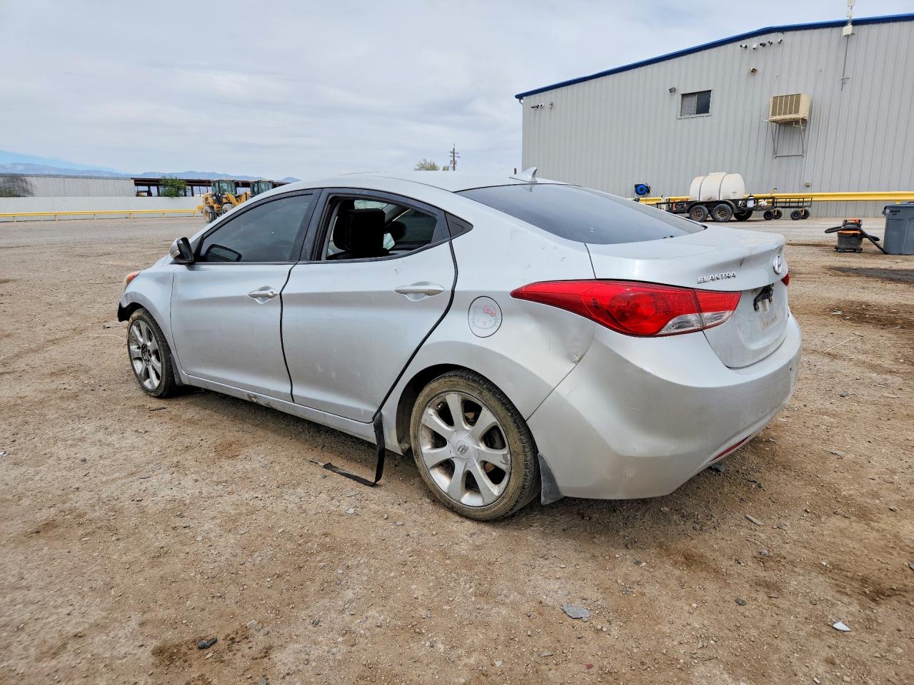 2013 Hyundai Elantra Limited Silver vin: KMHDH4AE5DU969556