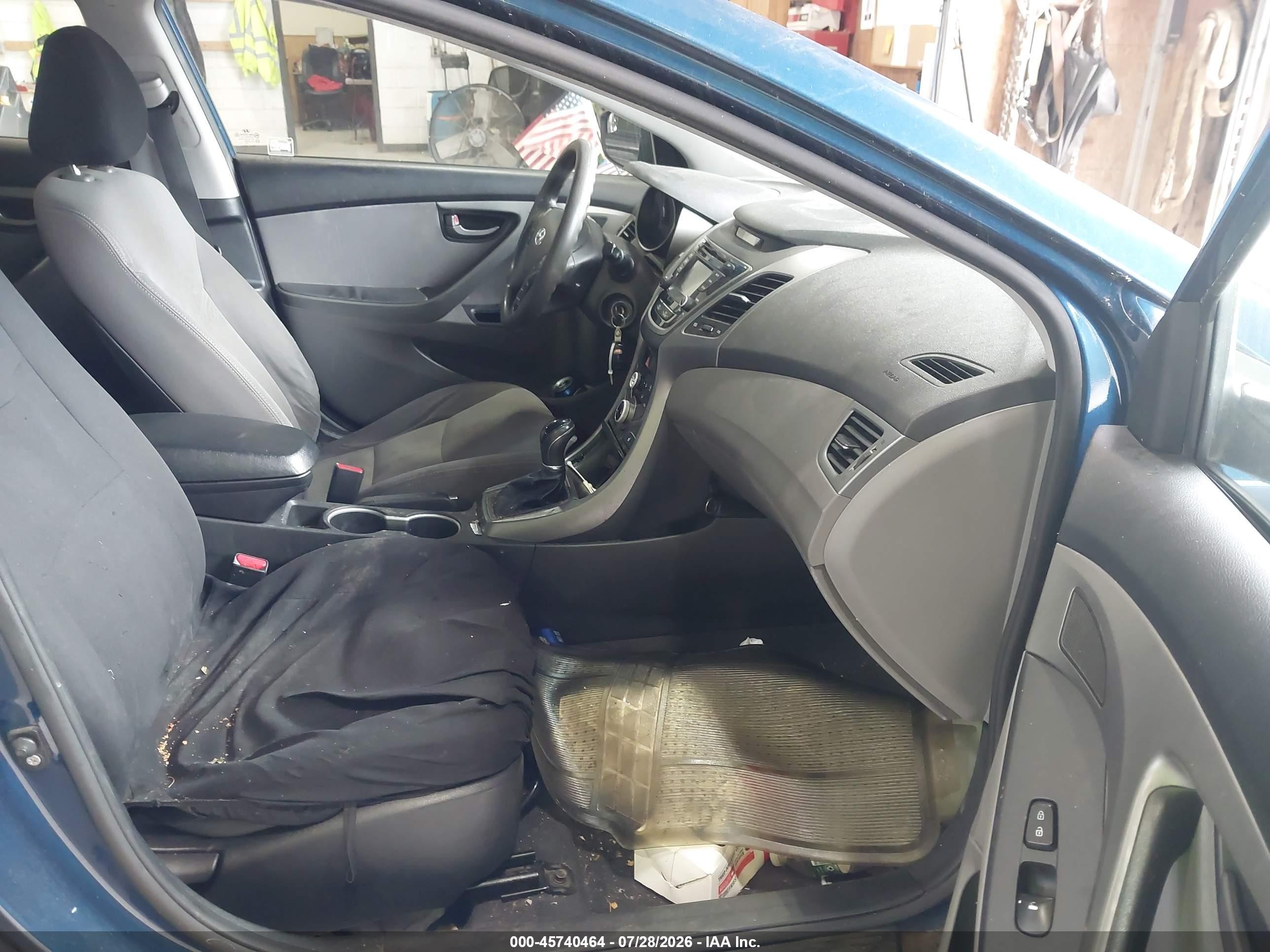 2014 Hyundai Elantra Se Blue vin: KMHDH4AE5EU047144