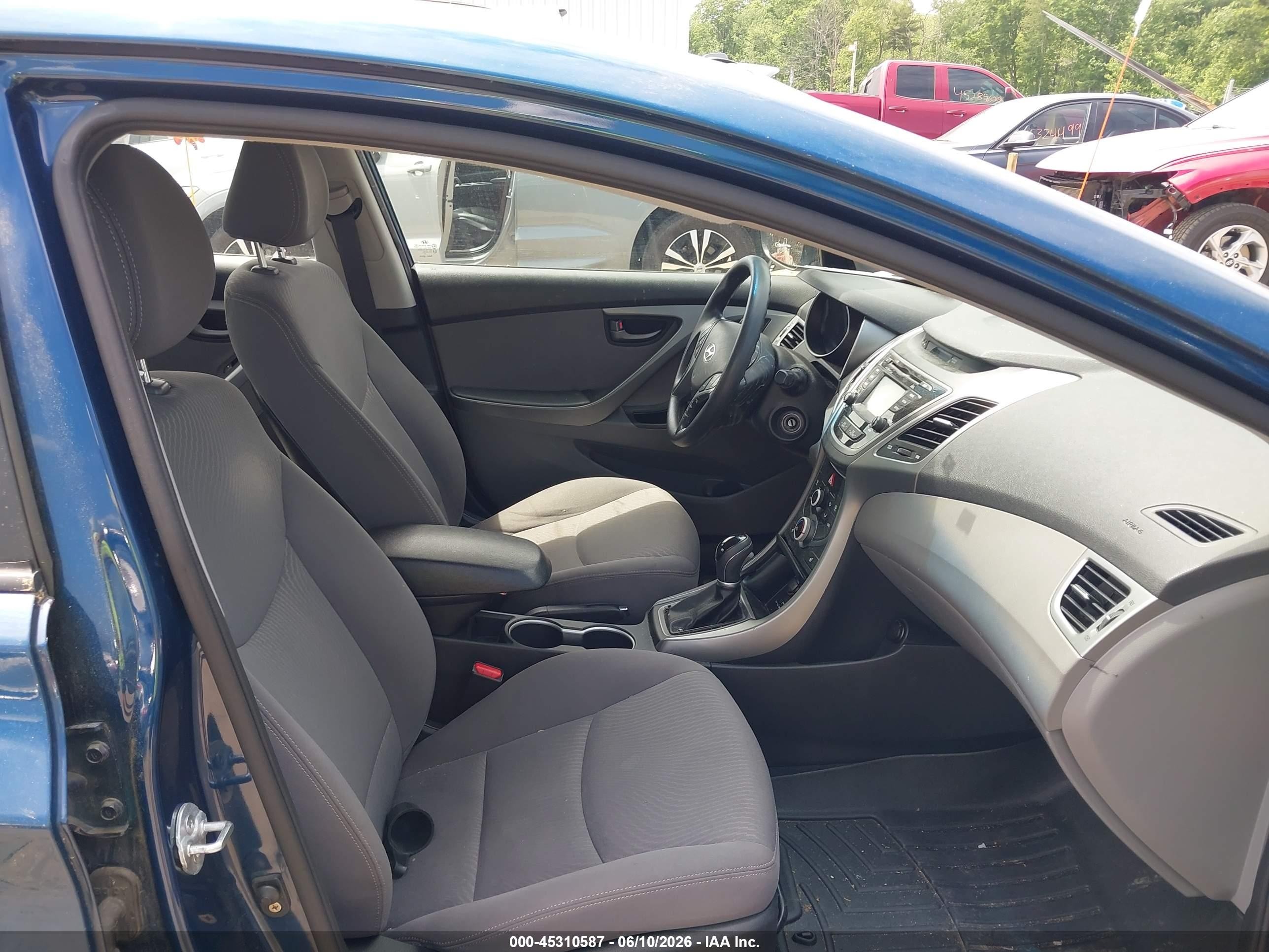 2014 Hyundai Elantra Se Синий vin: KMHDH4AE5EU049931