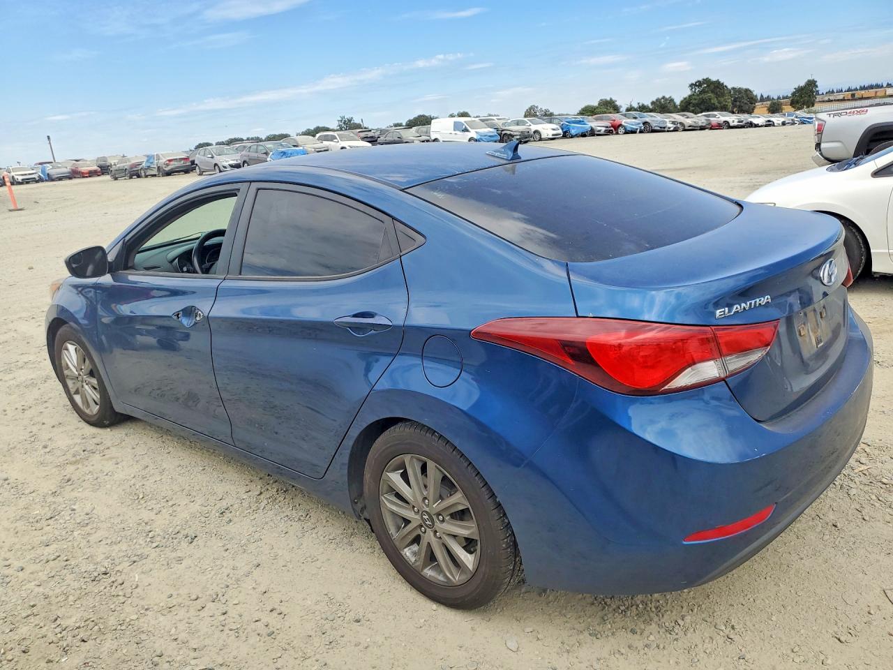 2014 Hyundai Elantra Se Blue vin: KMHDH4AE5EU091953