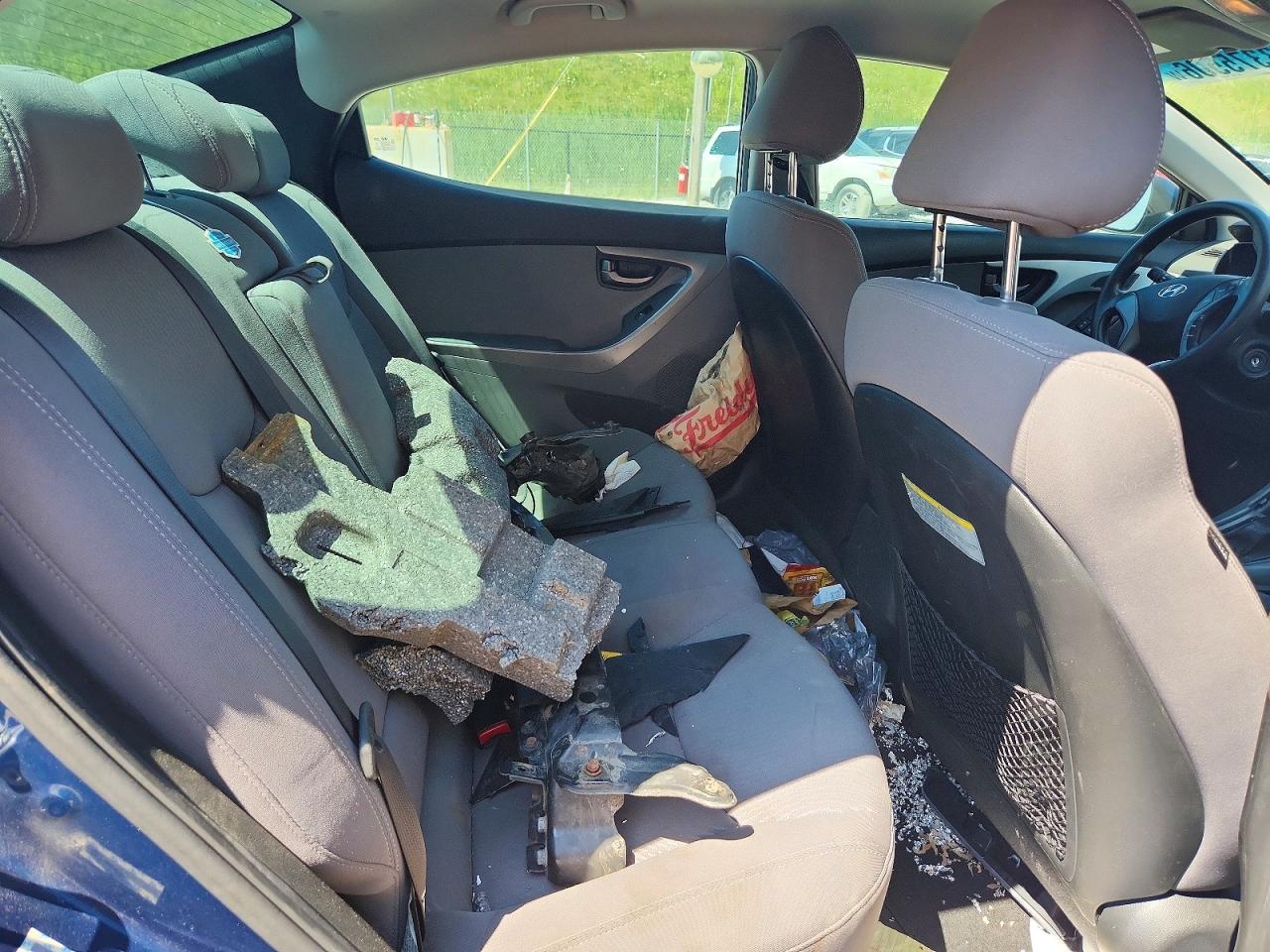 2014 Hyundai Elantra Se Blue vin: KMHDH4AE5EU114387