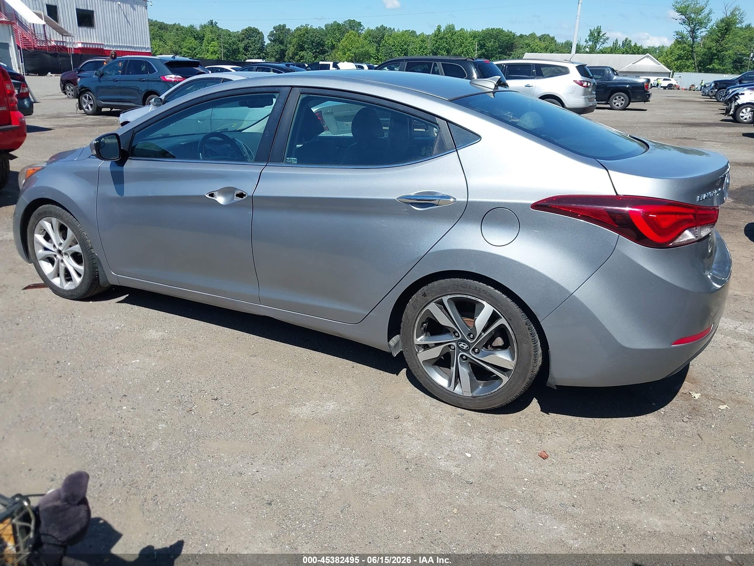 2015 Hyundai Elantra Limited Silver vin: KMHDH4AE5FU321413