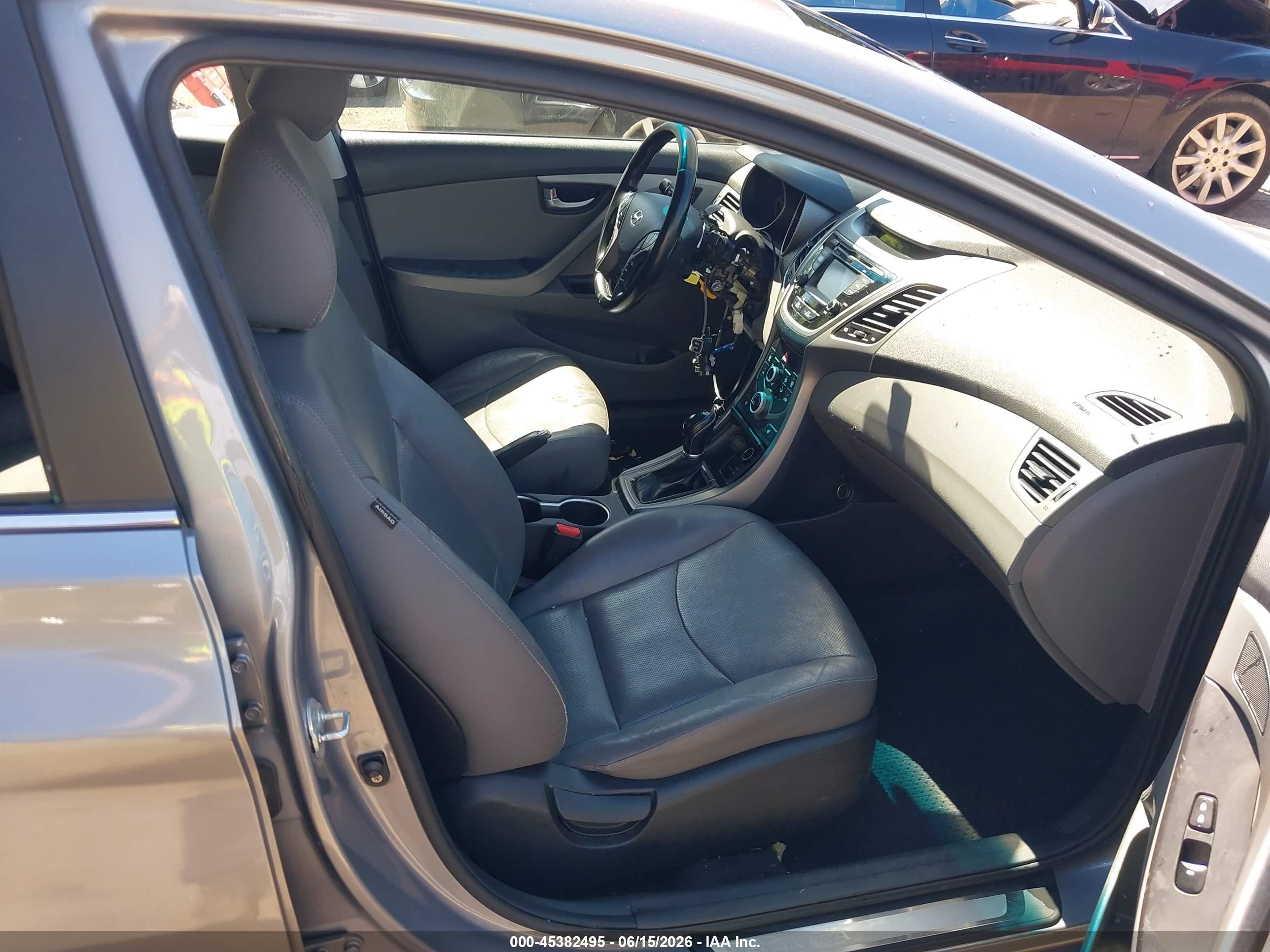 2015 Hyundai Elantra Limited Silver vin: KMHDH4AE5FU321413