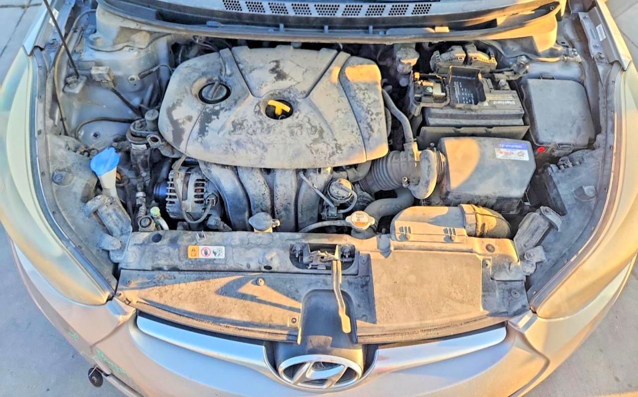 2015 Hyundai Elantra Se Gray vin: KMHDH4AE5FU326000
