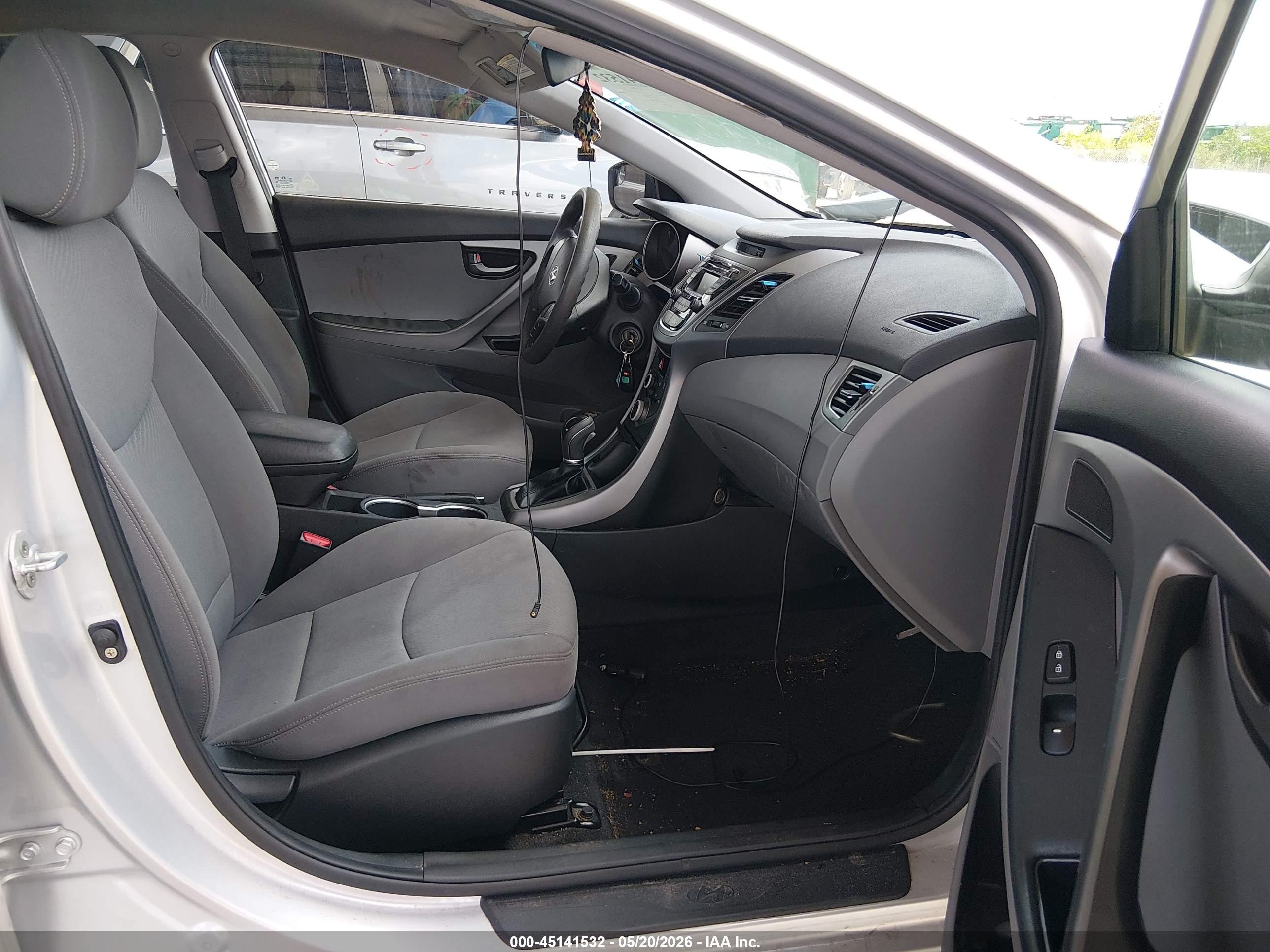 2015 Hyundai Elantra Se Silver vin: KMHDH4AE5FU328846