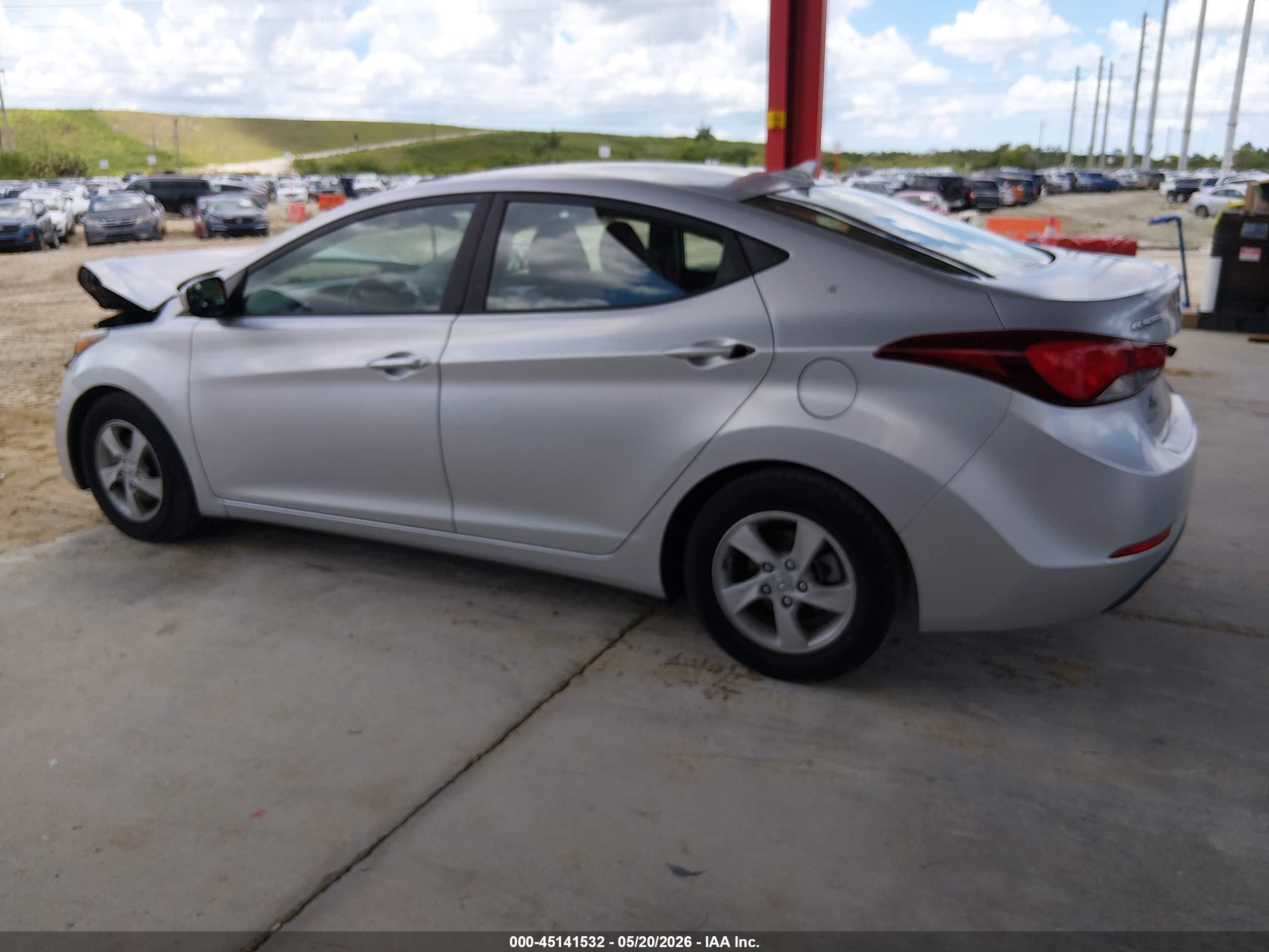 2015 Hyundai Elantra Se Silver vin: KMHDH4AE5FU328846