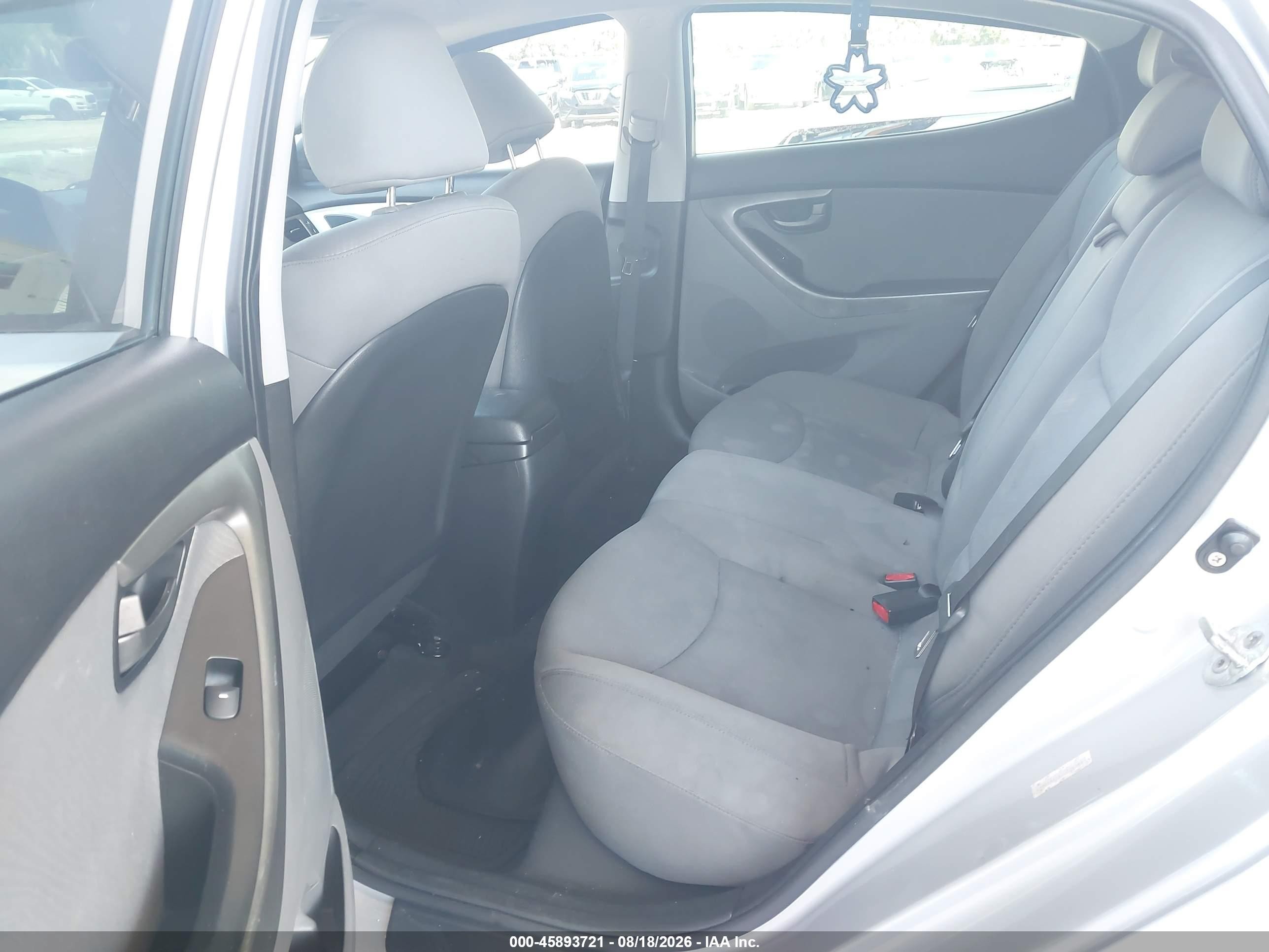 2012 Hyundai Elantra Gls (ulsan Plant) Silver vin: KMHDH4AE6CU176068