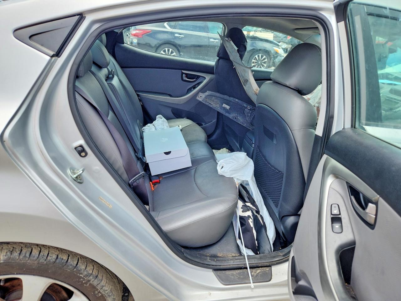 2012 Hyundai Elantra Limited Silver vin: KMHDH4AE6CU260259