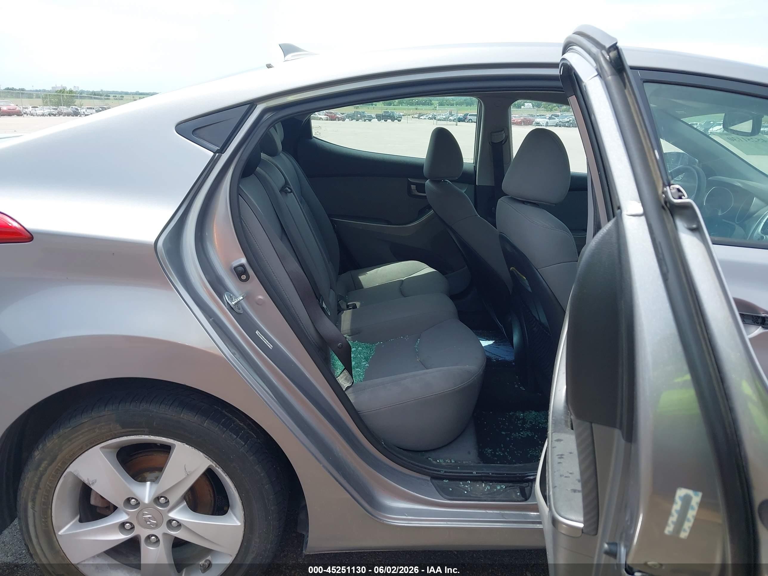 2012 Hyundai Elantra Gls (ulsan Plant) Gray vin: KMHDH4AE6CU330391