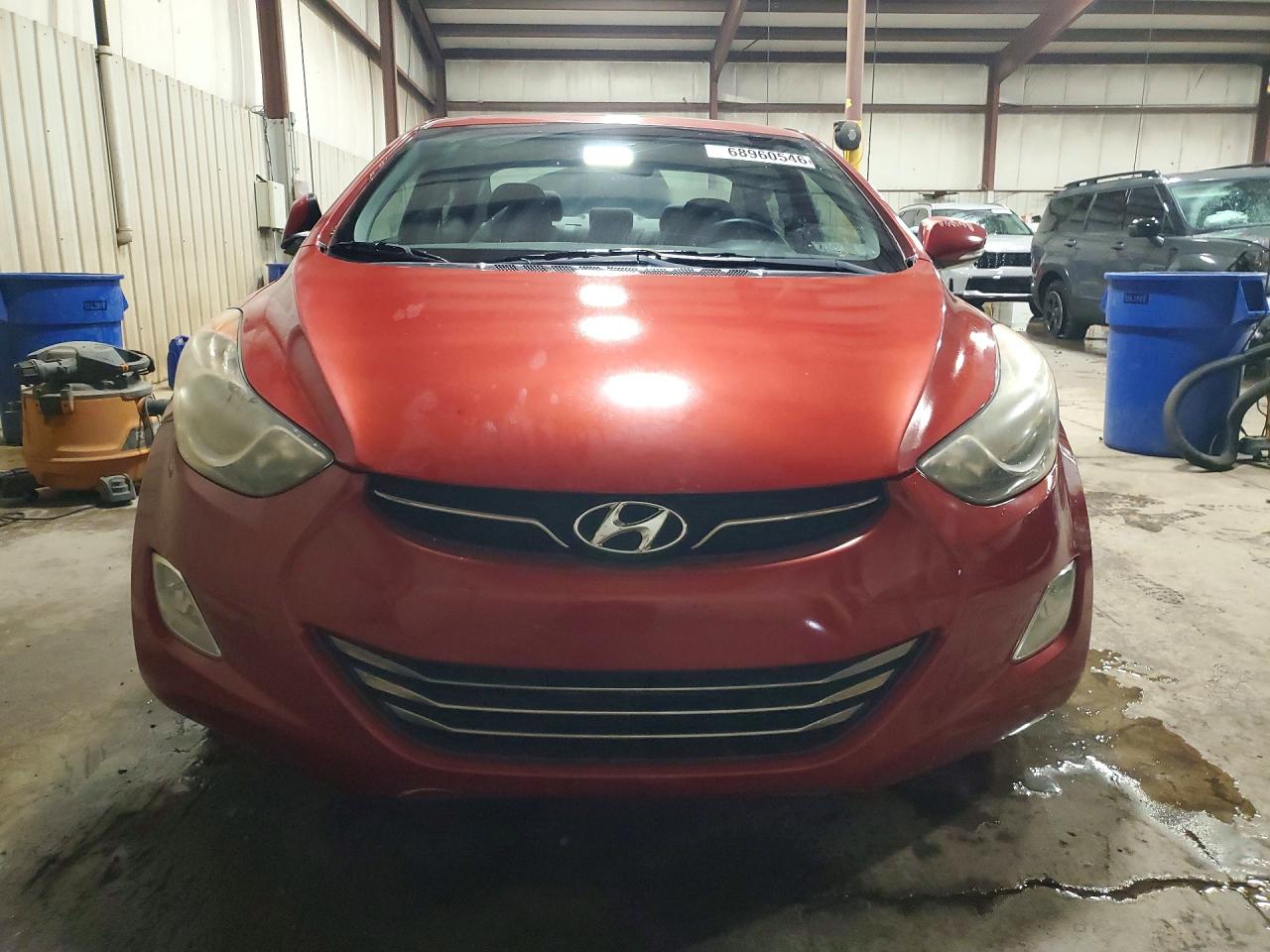 2012 Hyundai Elantra Limited Red vin: KMHDH4AE6CU388937