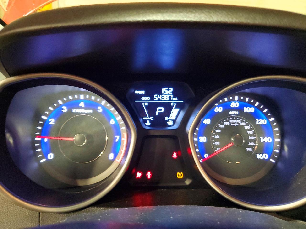 2012 Hyundai Elantra Limited Red vin: KMHDH4AE6CU388937