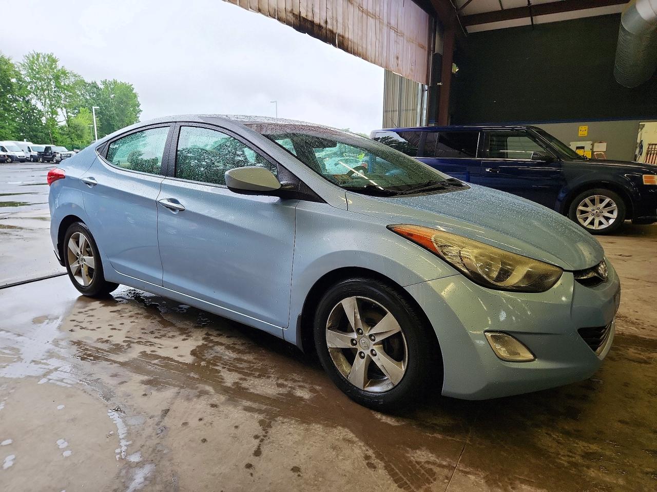 2013 Hyundai Elantra Gls Blue vin: KMHDH4AE6DU495407