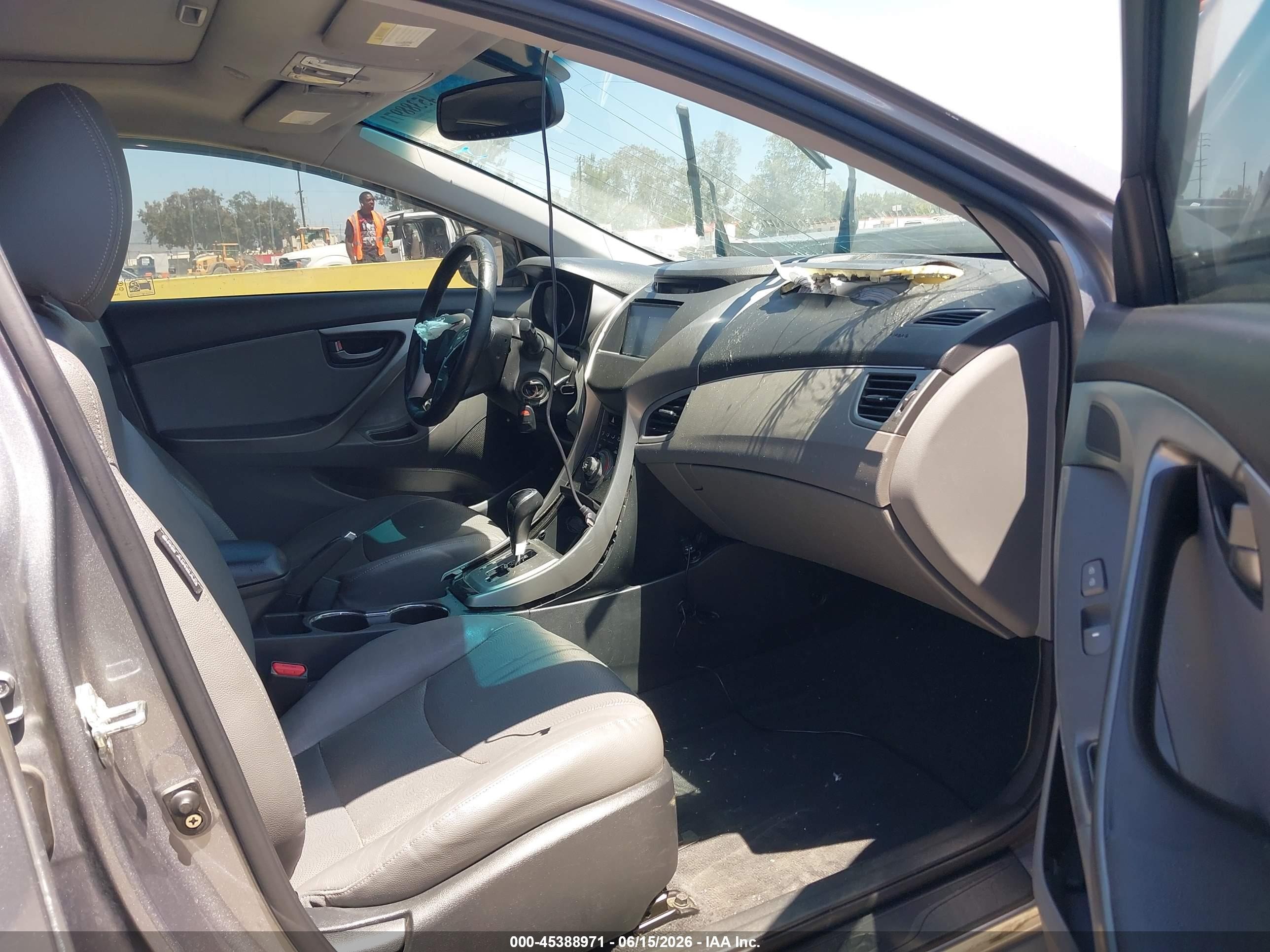2013 Hyundai Elantra Limited Silver vin: KMHDH4AE6DU502324