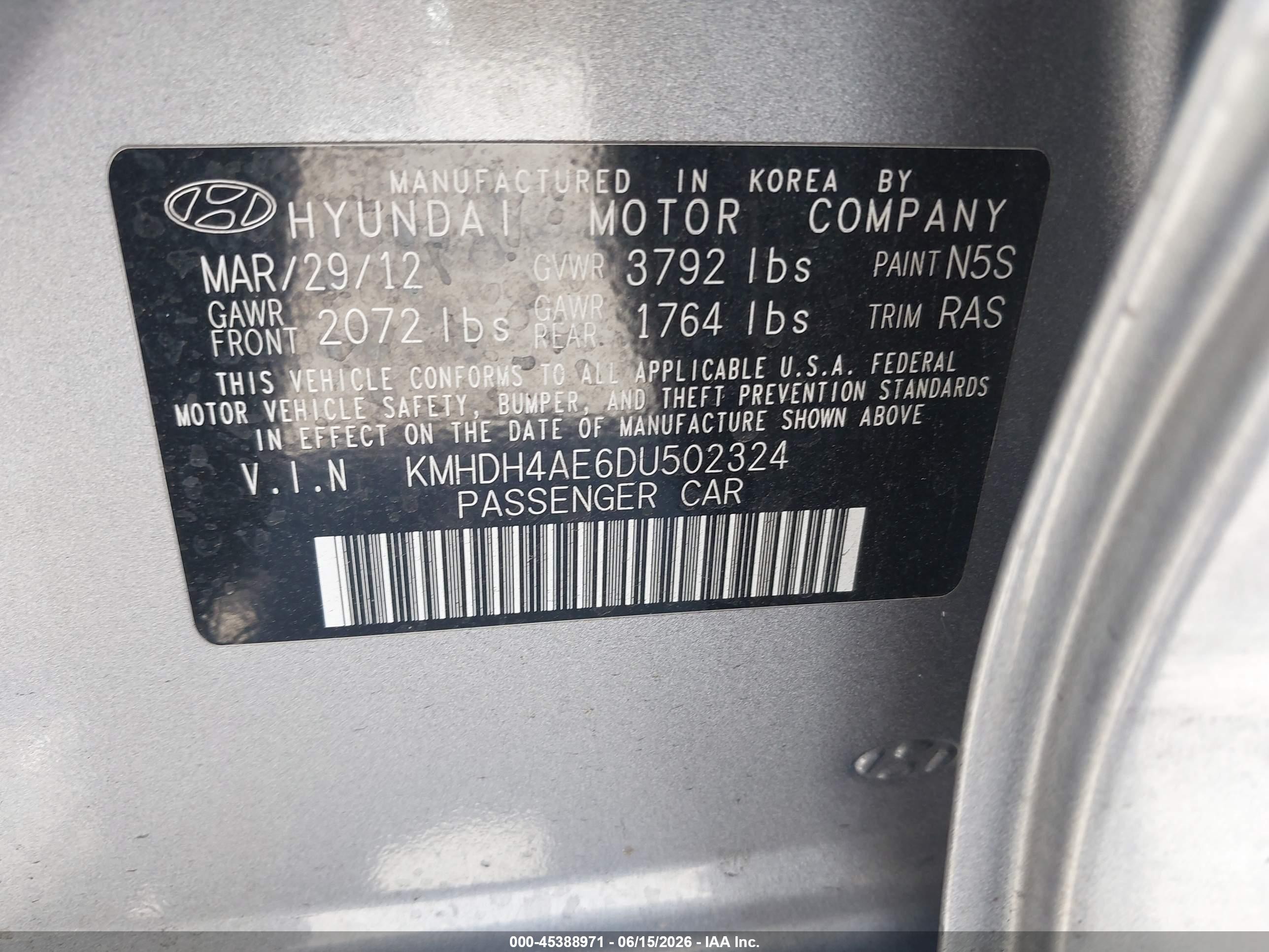 2013 Hyundai Elantra Limited Silver vin: KMHDH4AE6DU502324