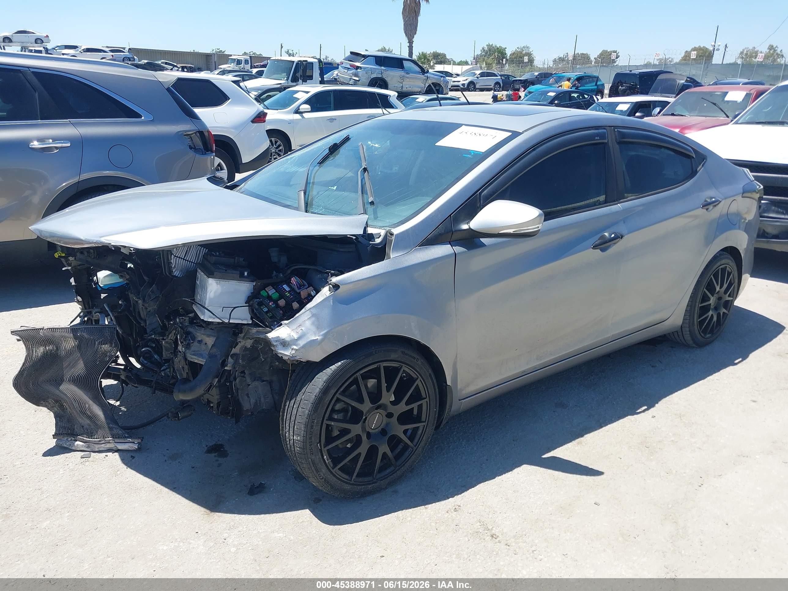2013 Hyundai Elantra Limited Silver vin: KMHDH4AE6DU502324