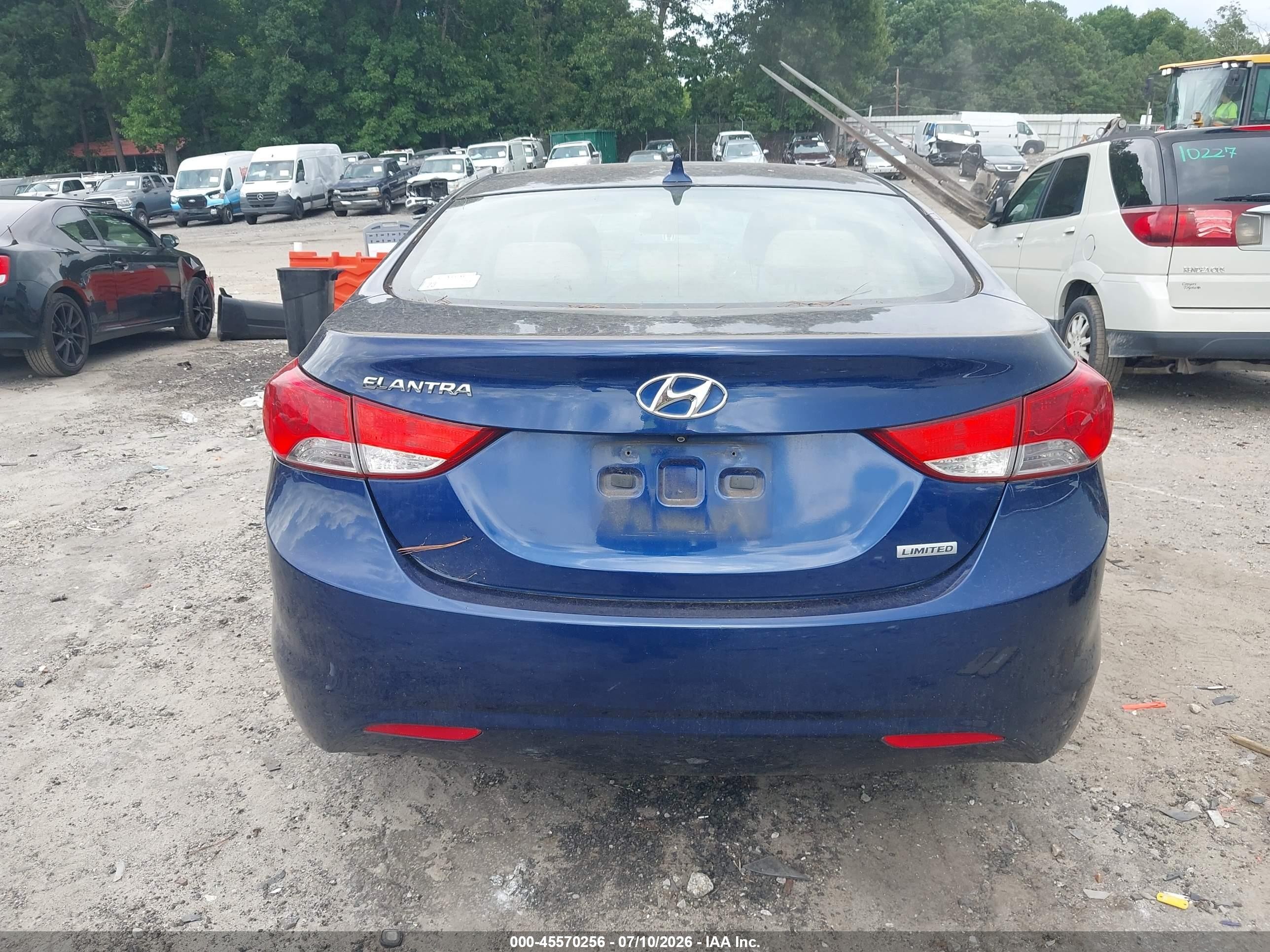 2013 Hyundai Elantra Limited Blue vin: KMHDH4AE6DU516871