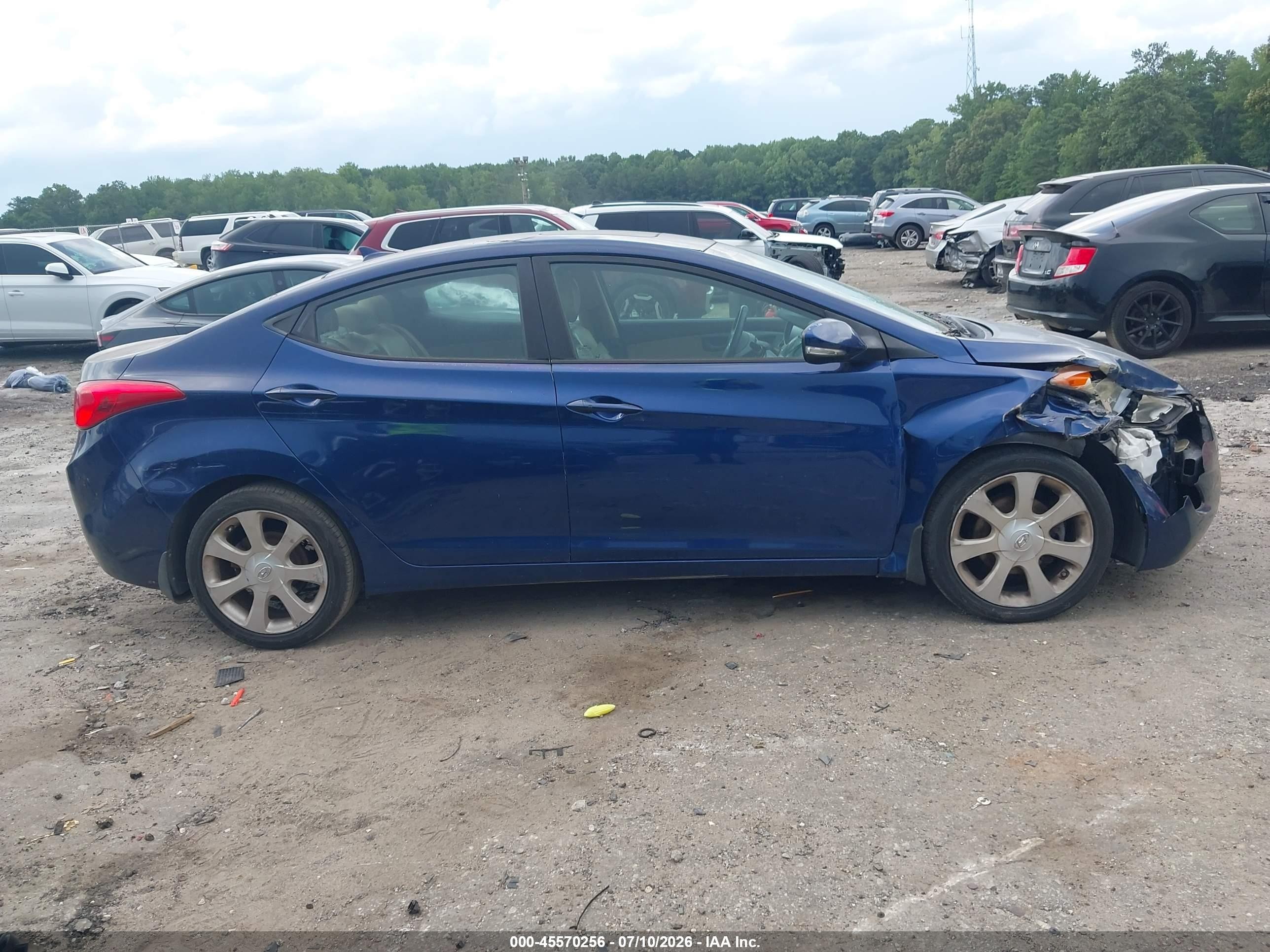 2013 Hyundai Elantra Limited Blue vin: KMHDH4AE6DU516871