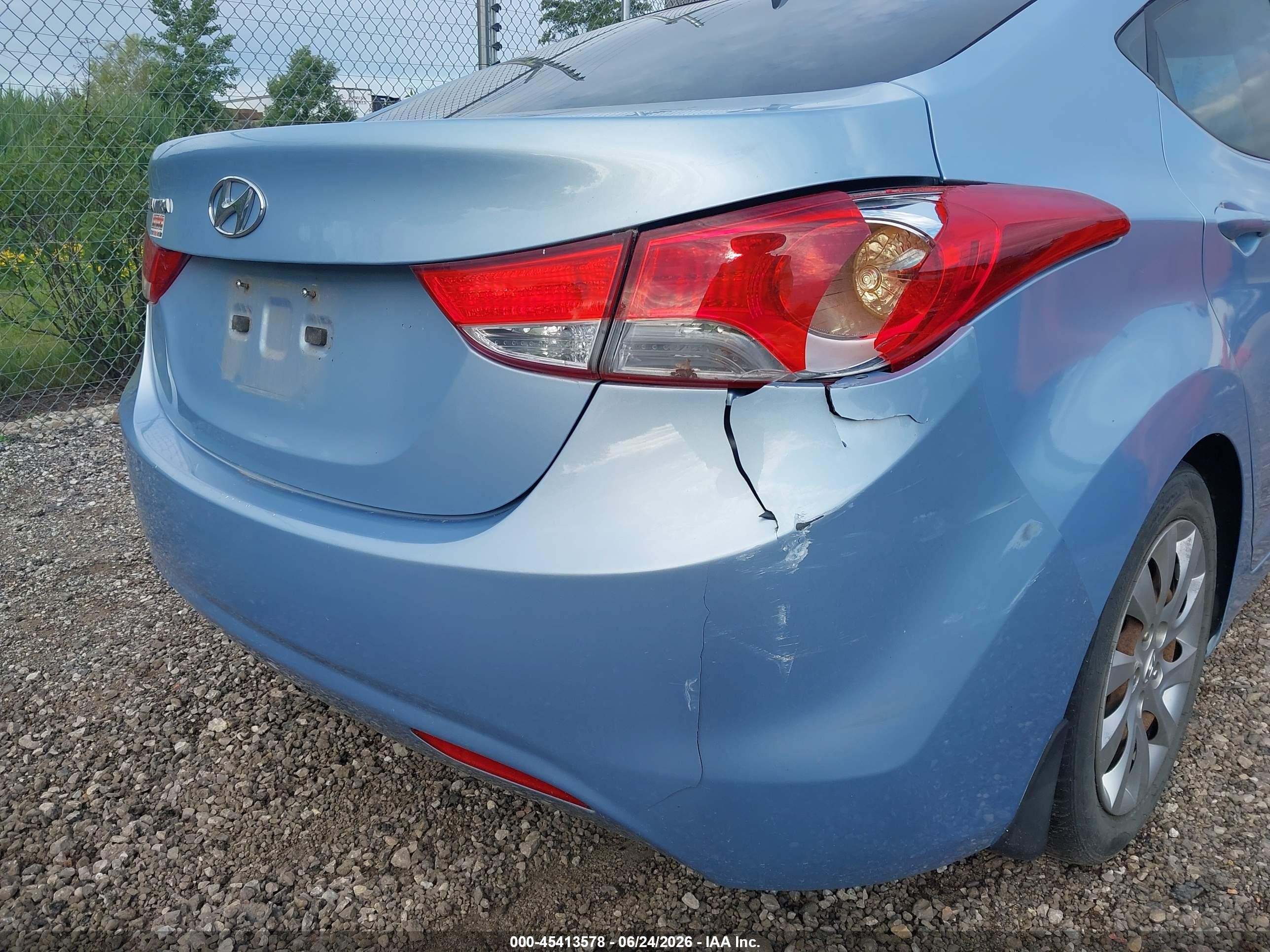2013 Hyundai Elantra Gls Blue vin: KMHDH4AE6DU539700