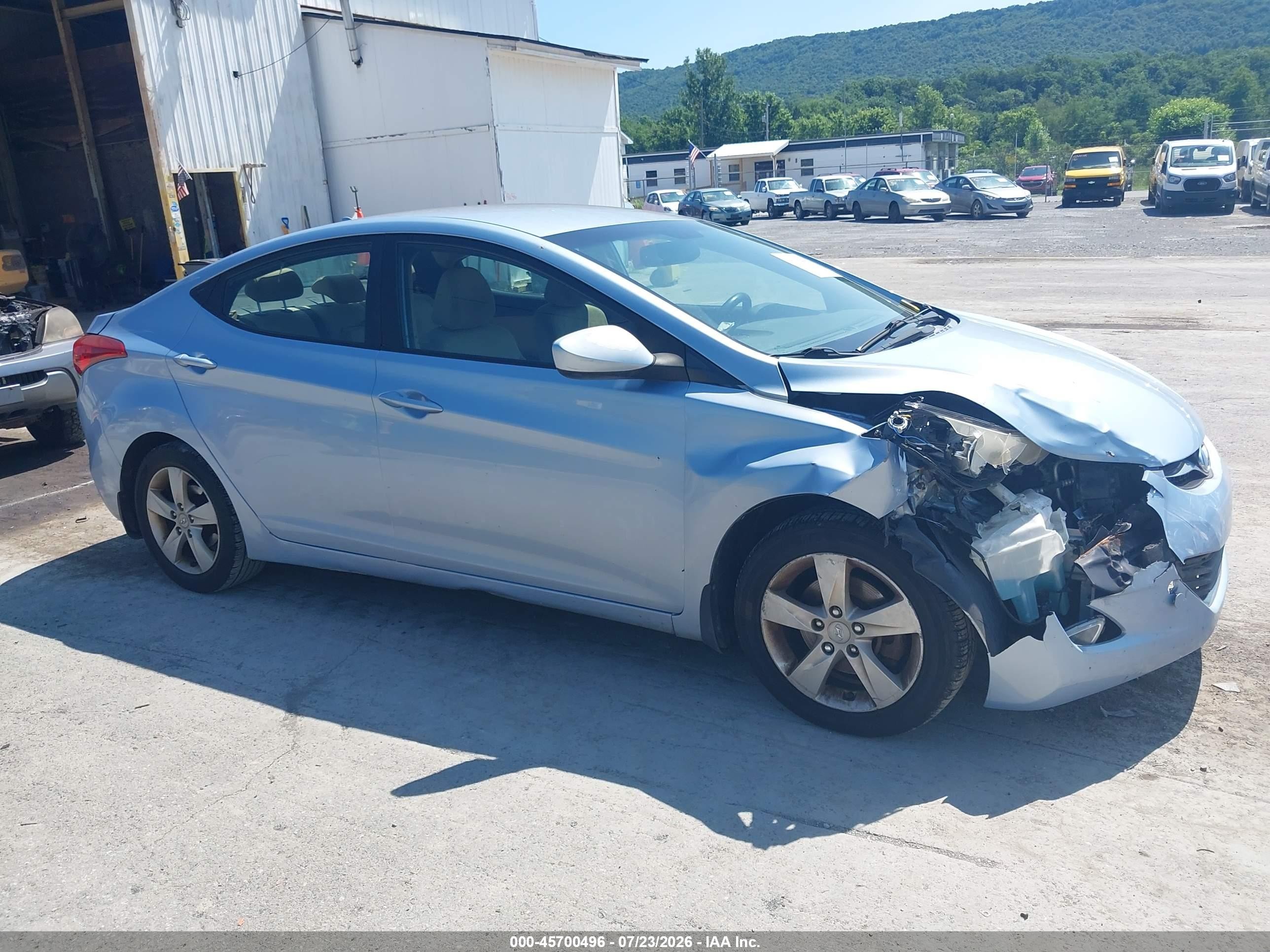 2013 Hyundai Elantra Gls Light Blue vin: KMHDH4AE6DU548185