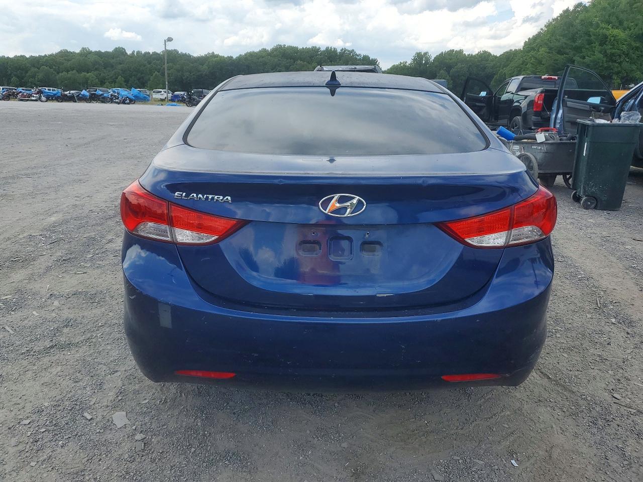 2013 Hyundai Elantra Gls Blue vin: KMHDH4AE6DU601452