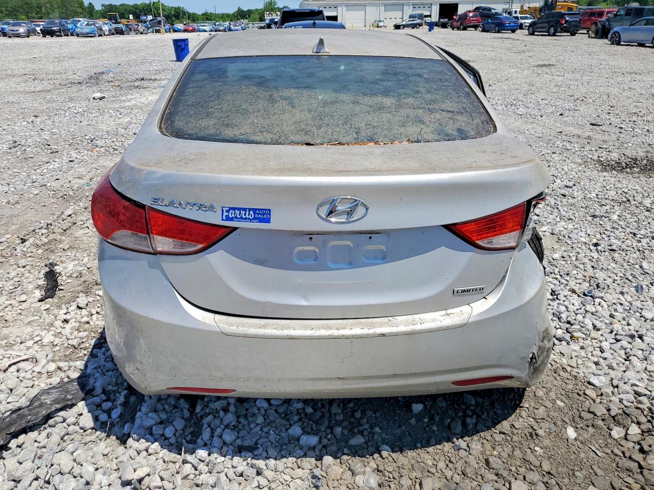 2013 Hyundai Elantra Limited Silver vin: KMHDH4AE6DU604111