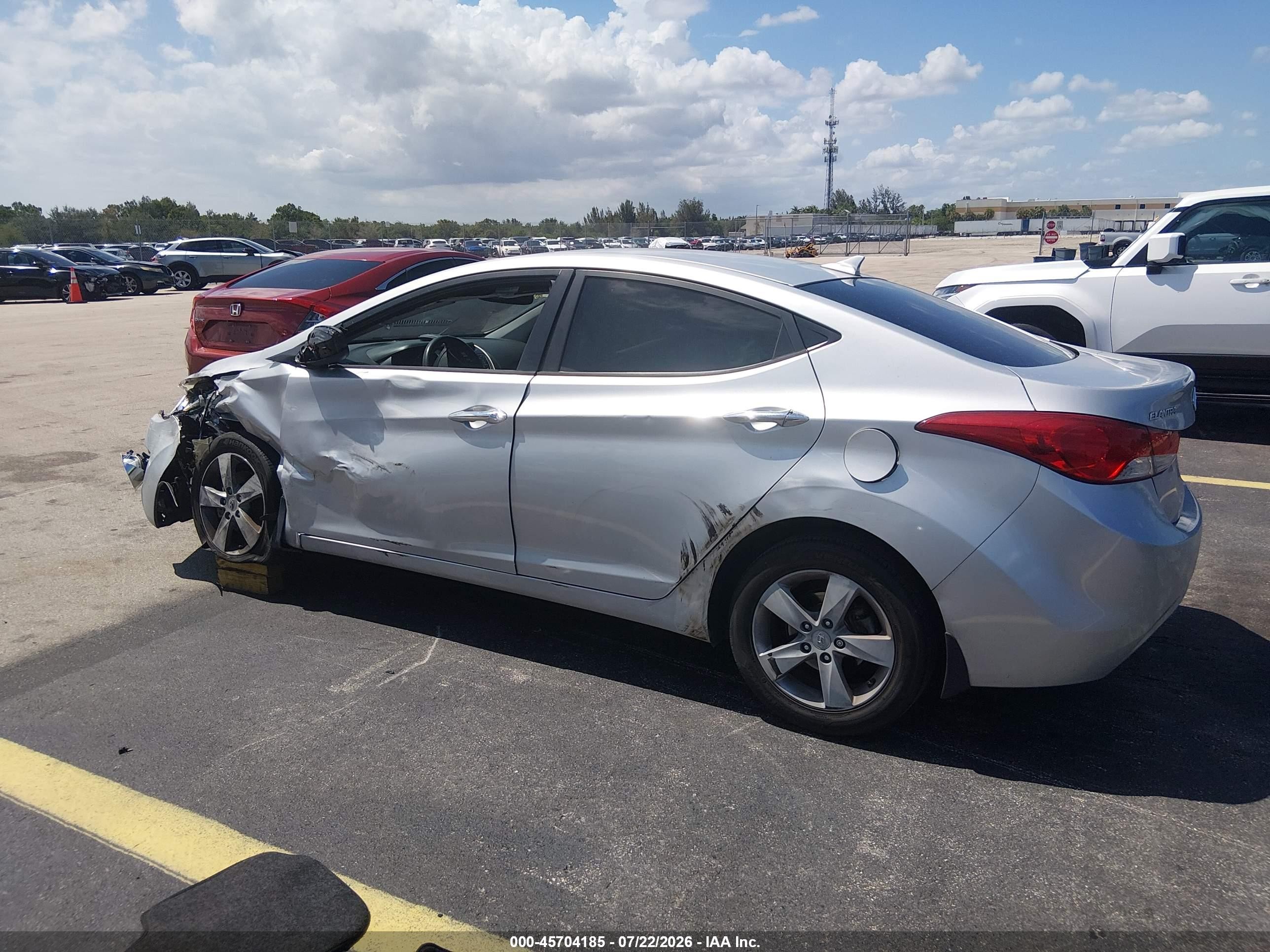 2013 Hyundai Elantra Gls Gray vin: KMHDH4AE6DU664065