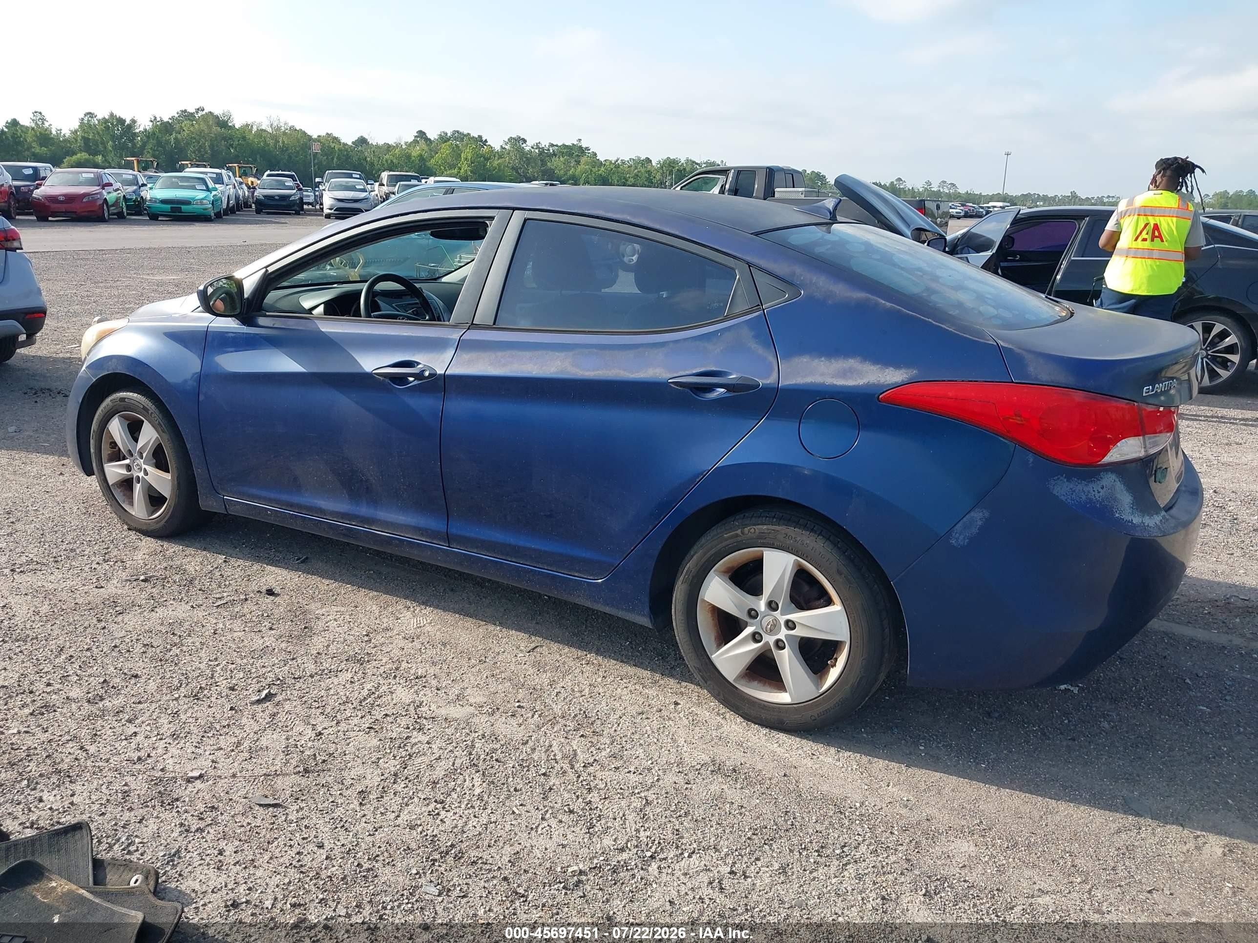 2013 Hyundai Elantra Gls Blue vin: KMHDH4AE6DU748659