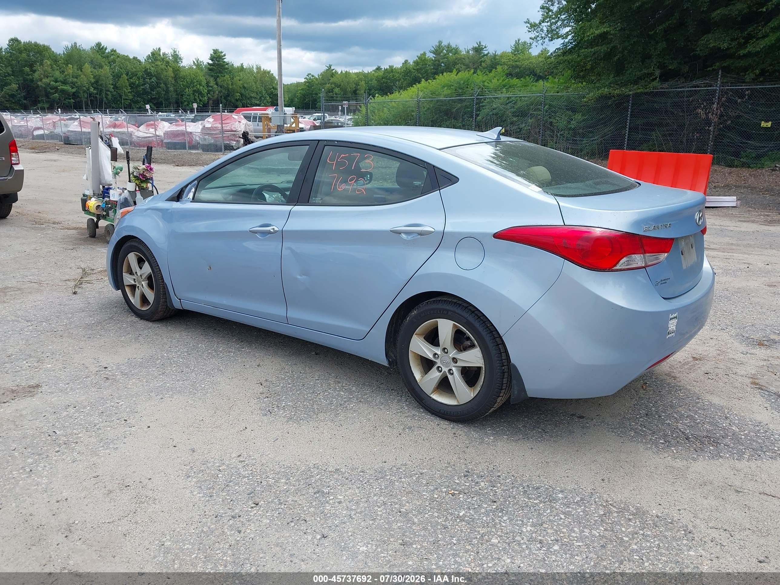 2013 Hyundai Elantra Gls Light Blue vin: KMHDH4AE6DU774520