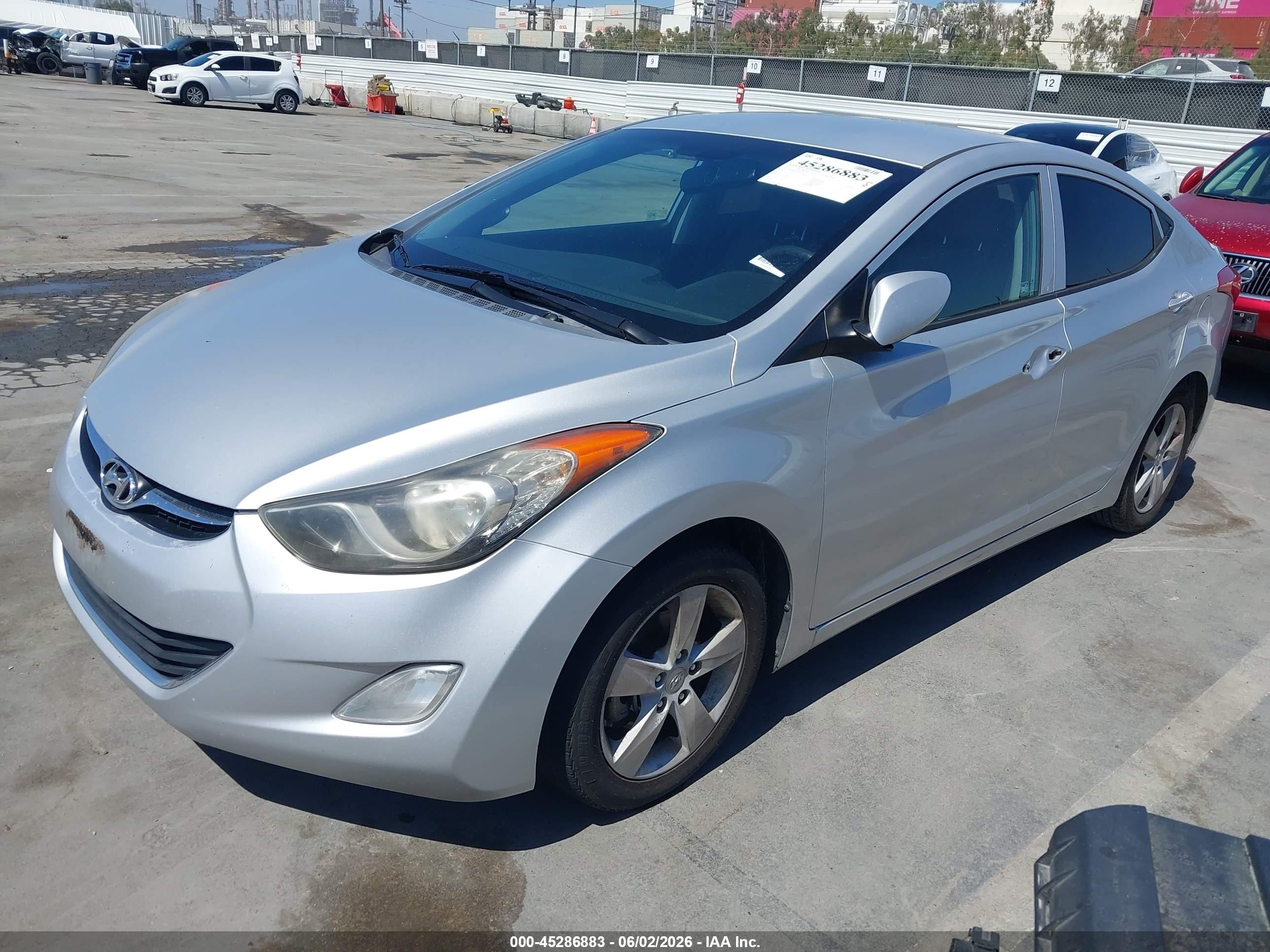 2013 Hyundai Elantra Gls Silver vin: KMHDH4AE6DU805720