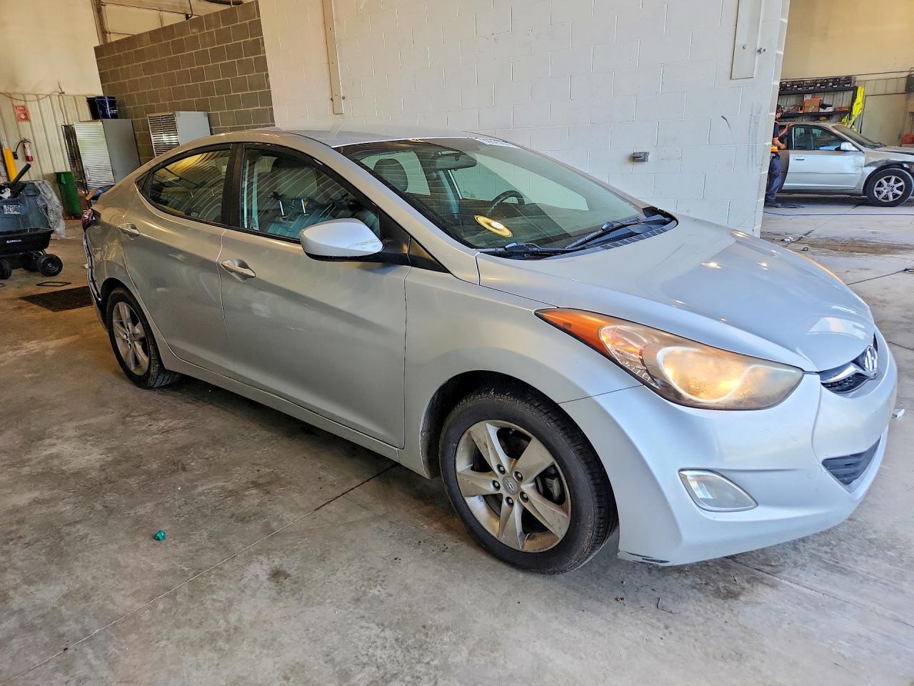 2013 Hyundai Elantra Gls Silver vin: KMHDH4AE6DU814465