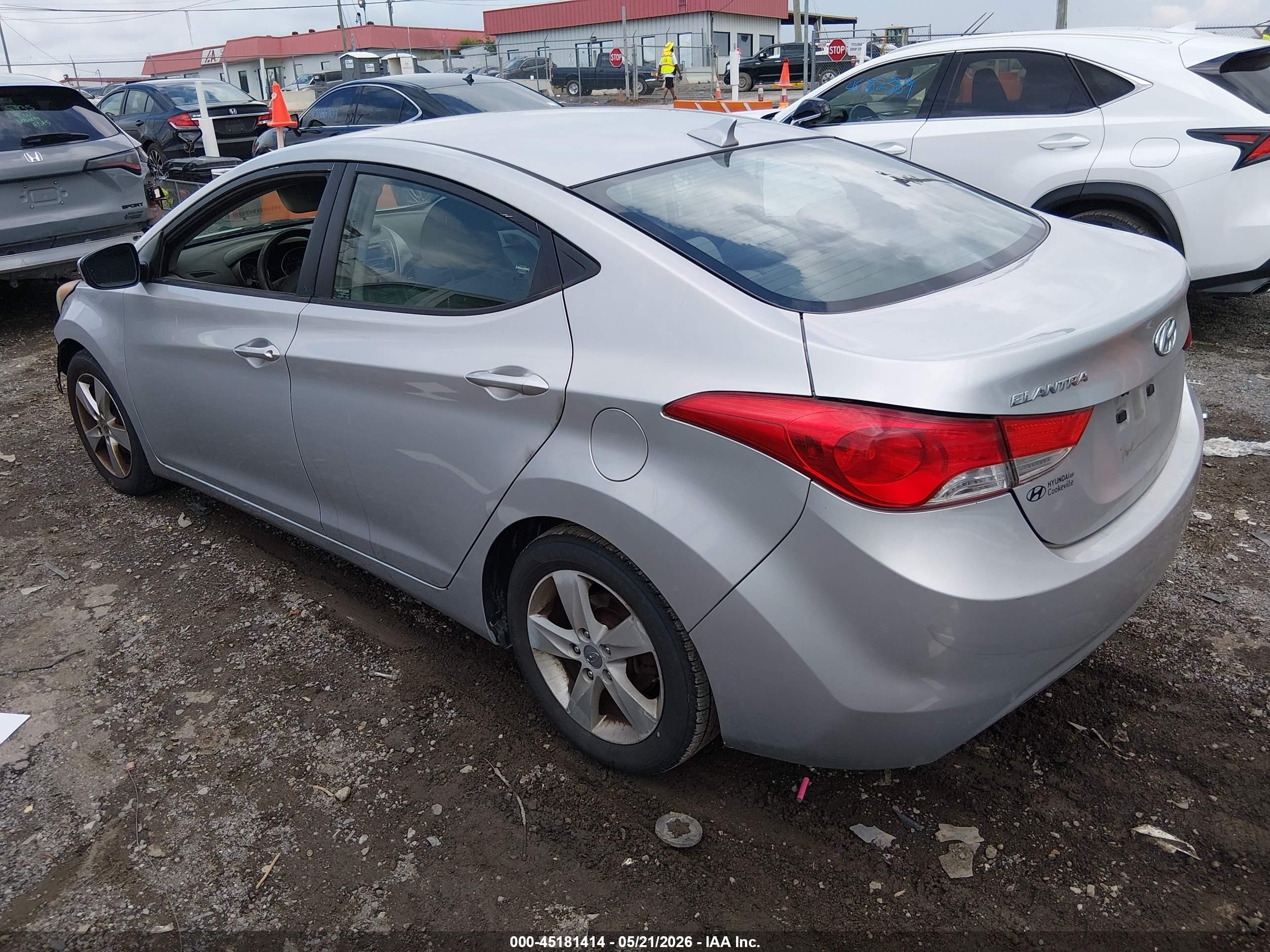 2013 Hyundai Elantra Gls Silver vin: KMHDH4AE6DU815518