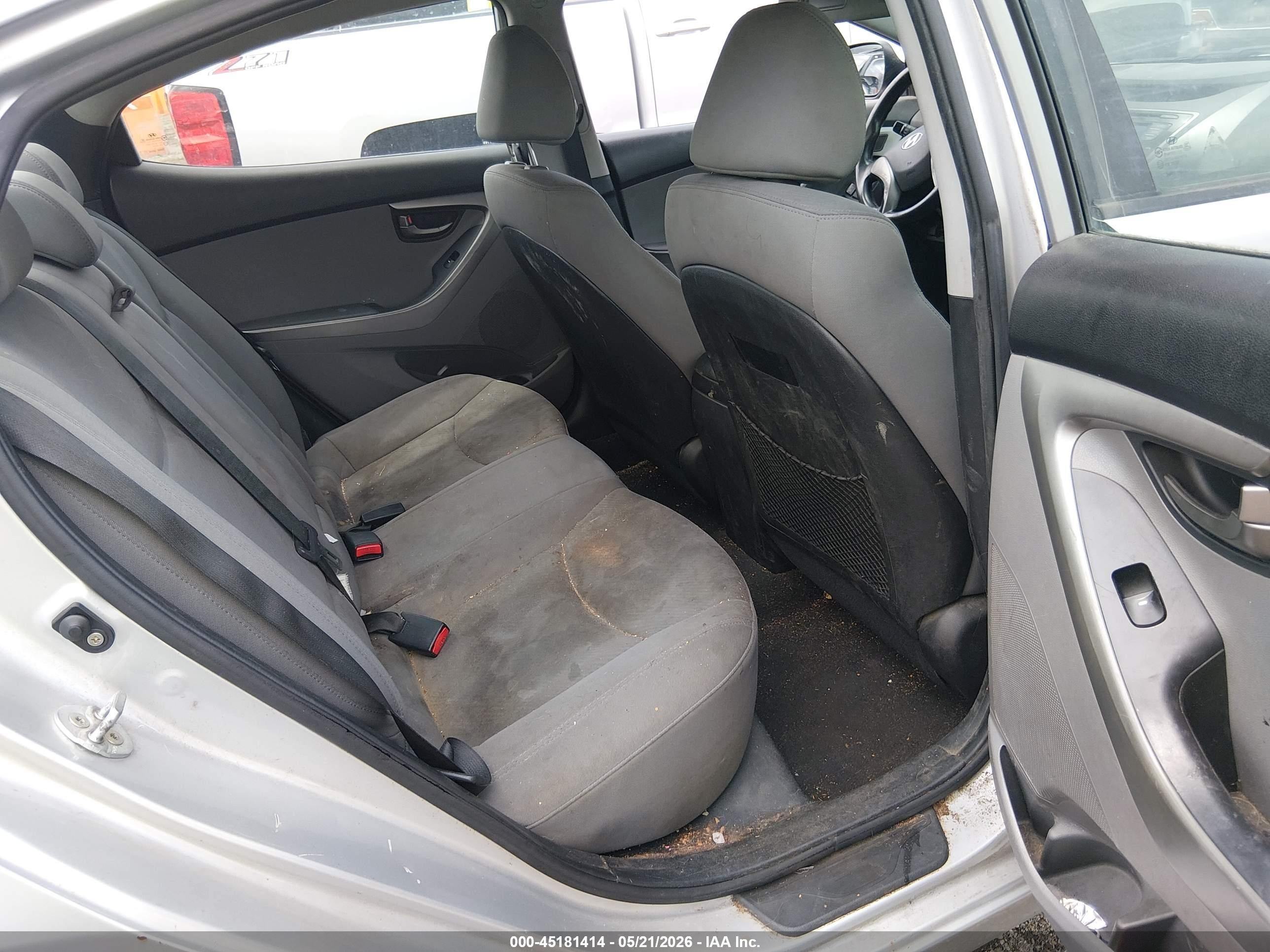 2013 Hyundai Elantra Gls Silver vin: KMHDH4AE6DU815518