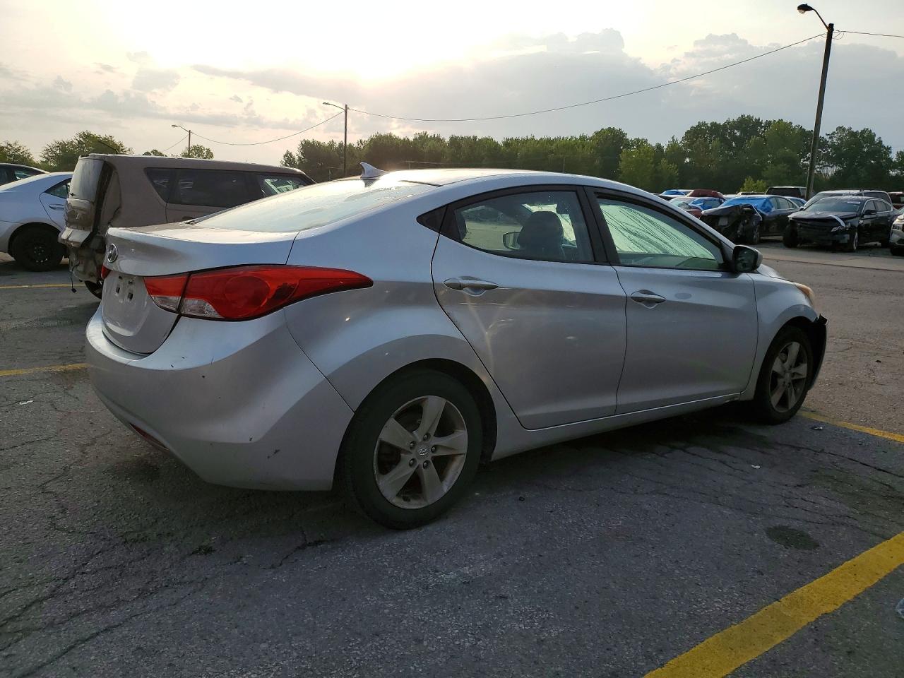 2013 Hyundai Elantra Gls Silver vin: KMHDH4AE6DU846333