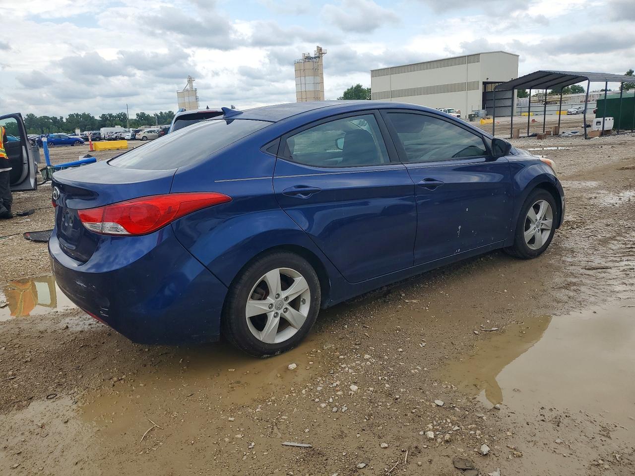 2013 Hyundai Elantra Gls Blue vin: KMHDH4AE6DU868719