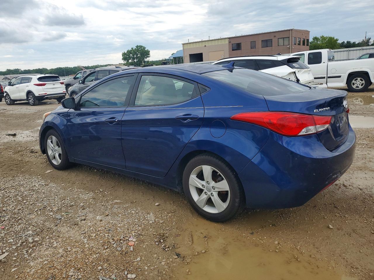 2013 Hyundai Elantra Gls Blue vin: KMHDH4AE6DU868719