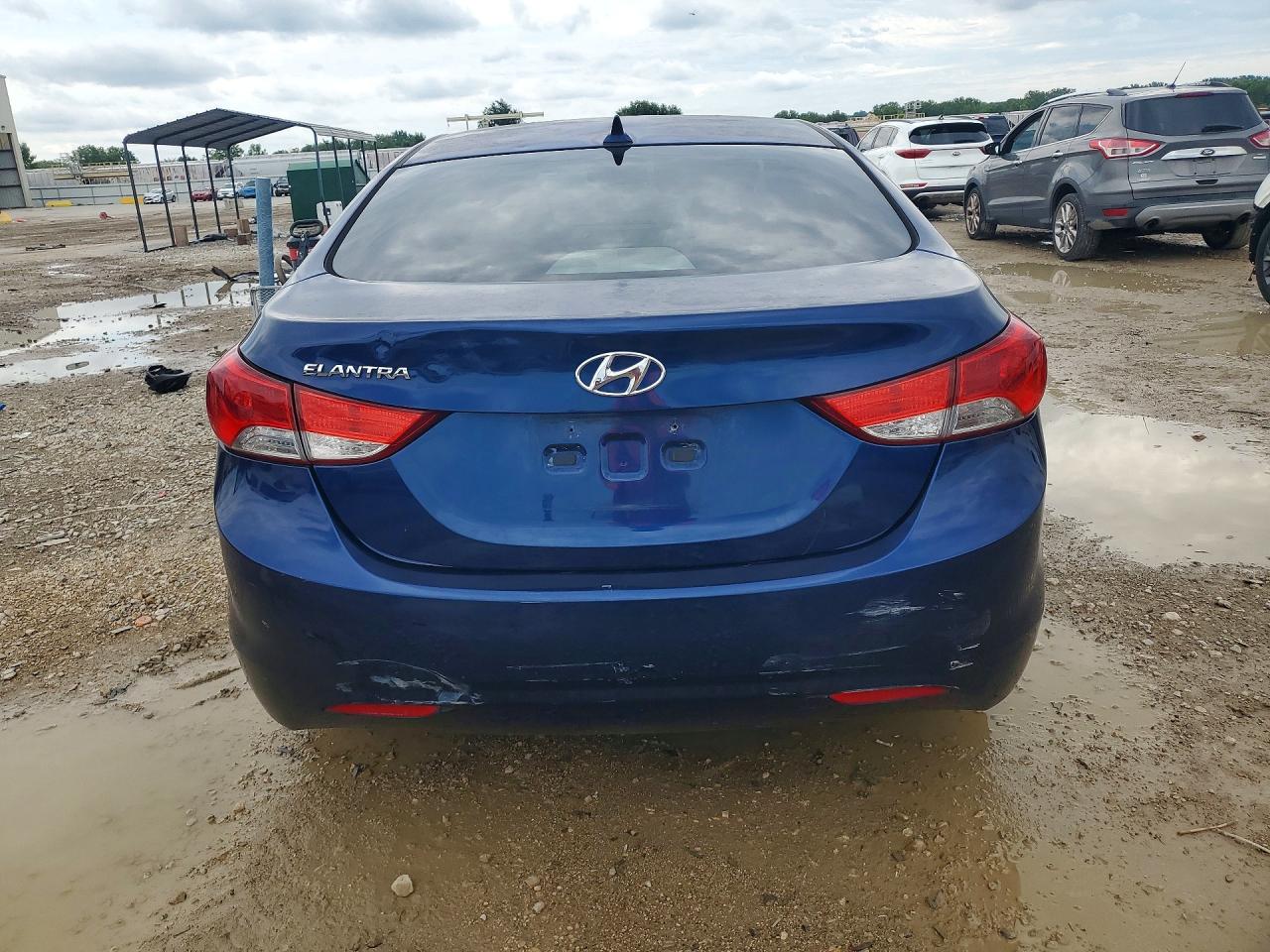 2013 Hyundai Elantra Gls Blue vin: KMHDH4AE6DU868719