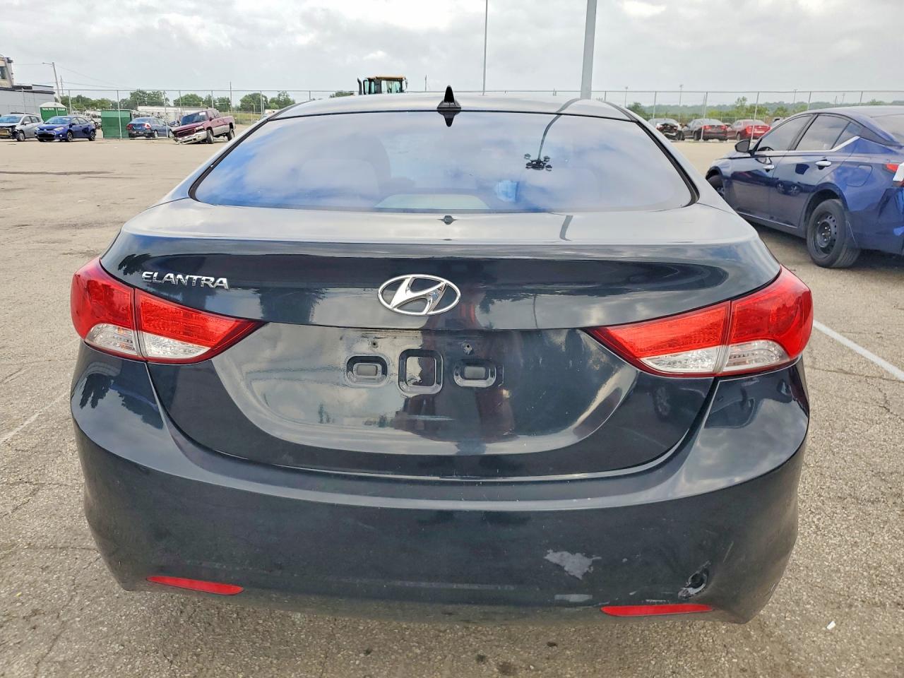 2013 Hyundai Elantra Gls Black vin: KMHDH4AE6DU878117