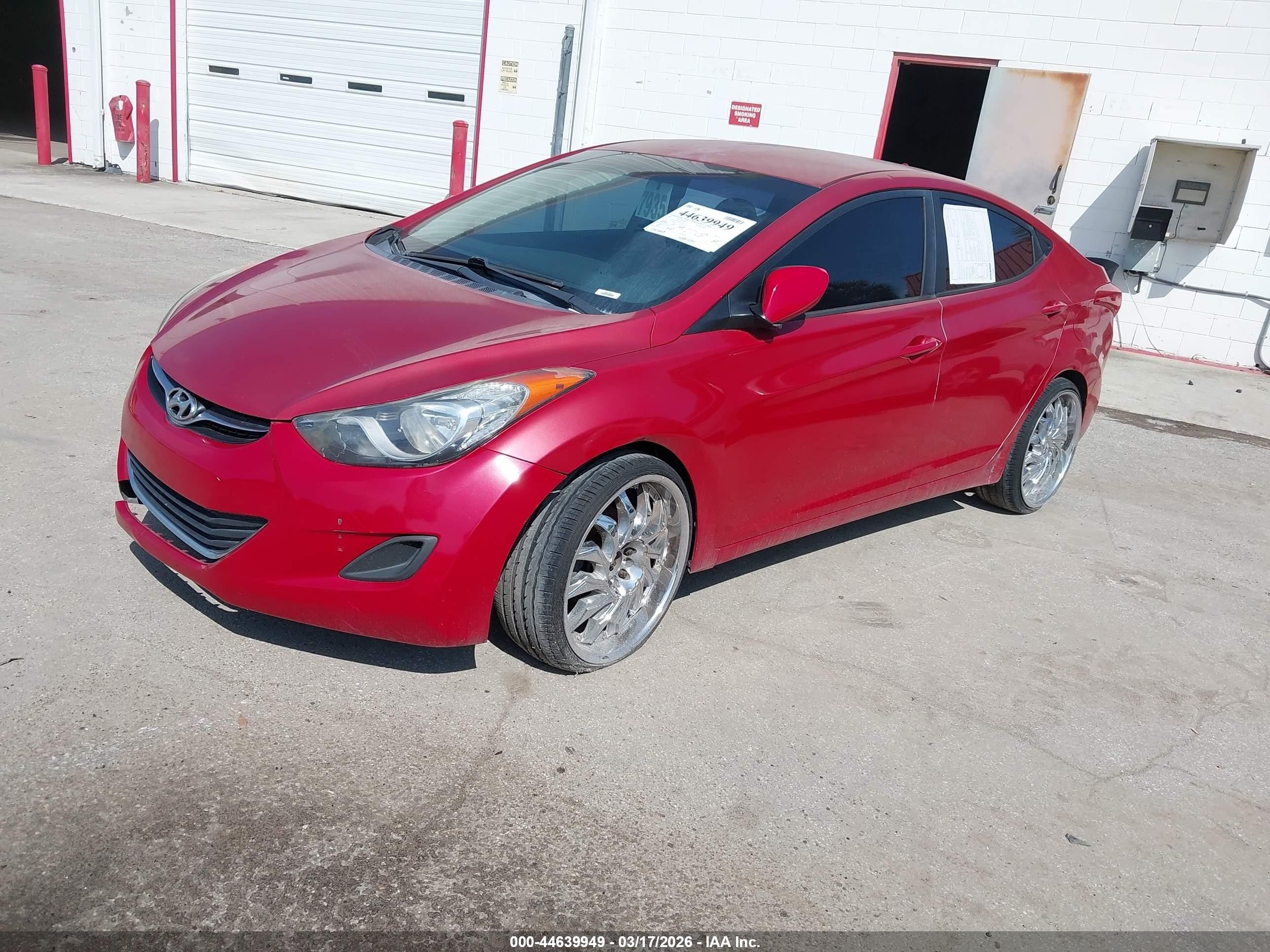 2013 Hyundai Elantra Gls Красный vin: KMHDH4AE6DU935643