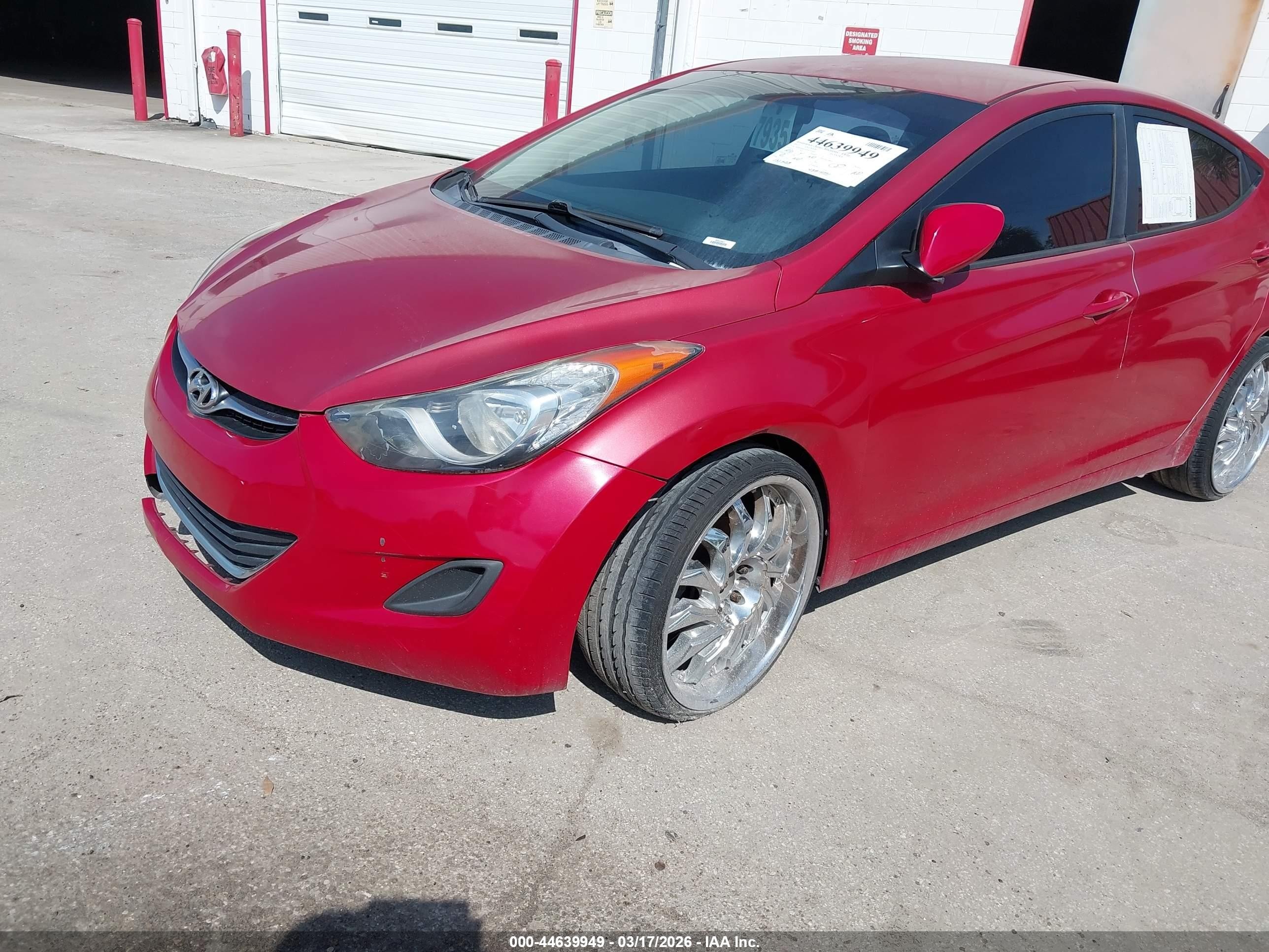 2013 Hyundai Elantra Gls Красный vin: KMHDH4AE6DU935643