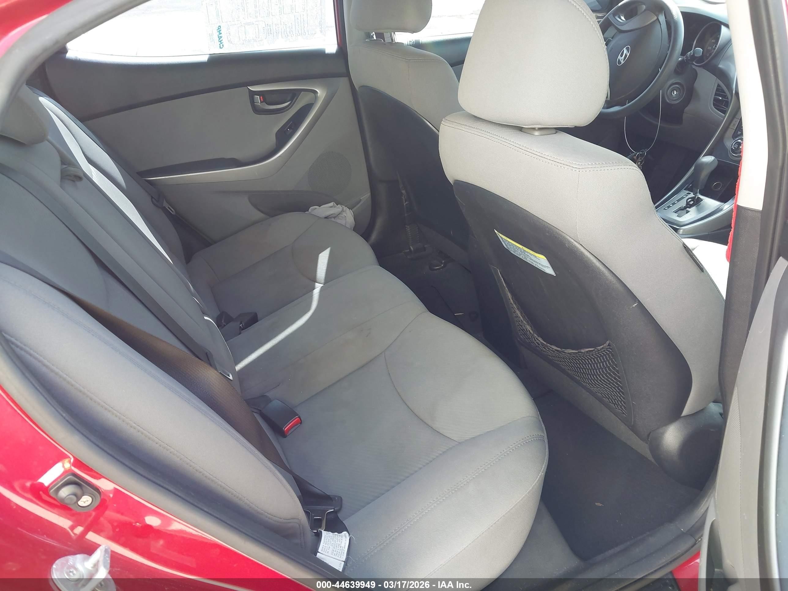 2013 Hyundai Elantra Gls Красный vin: KMHDH4AE6DU935643