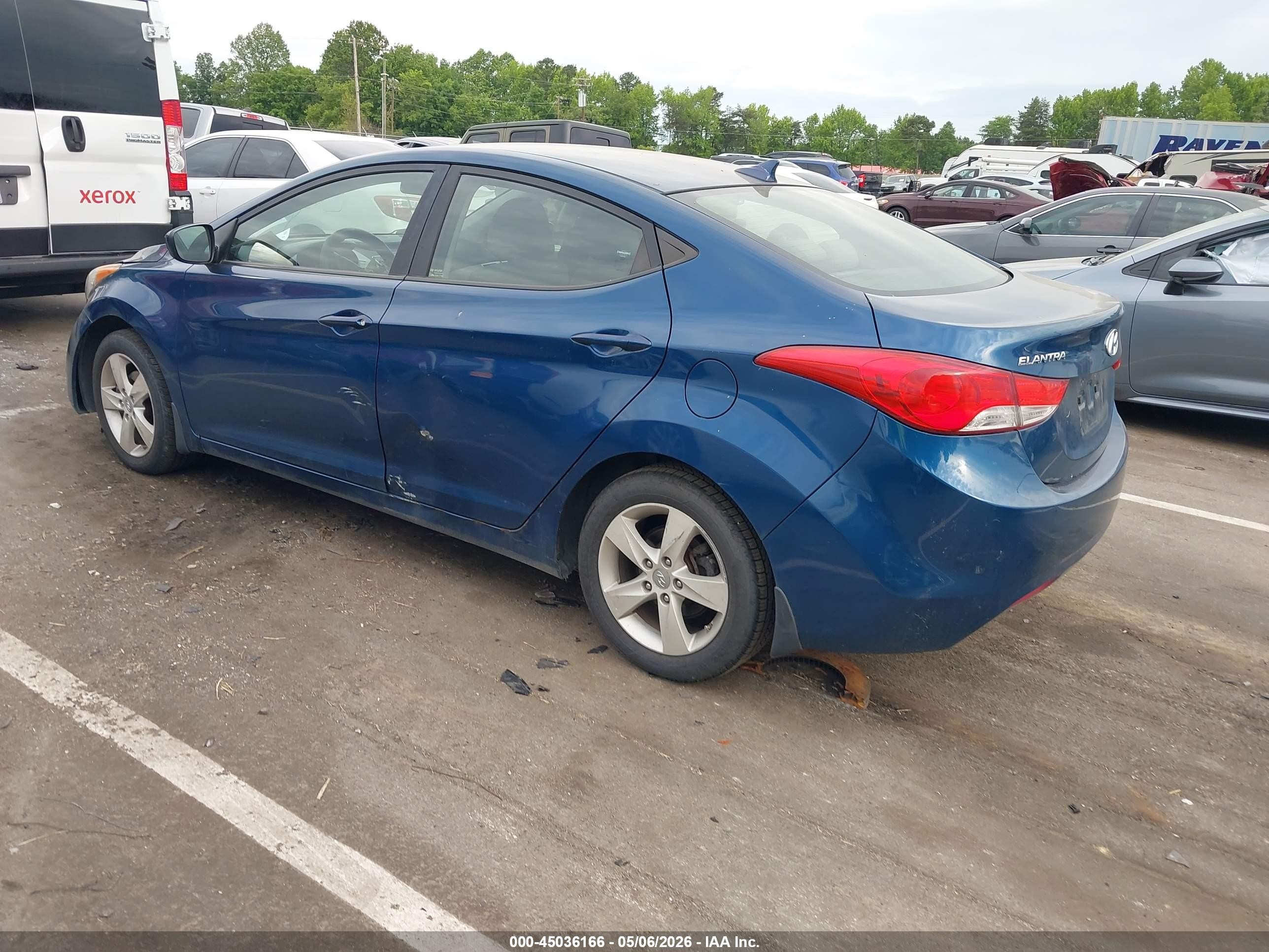 2013 Hyundai Elantra Gls Blue vin: KMHDH4AE6DU948473