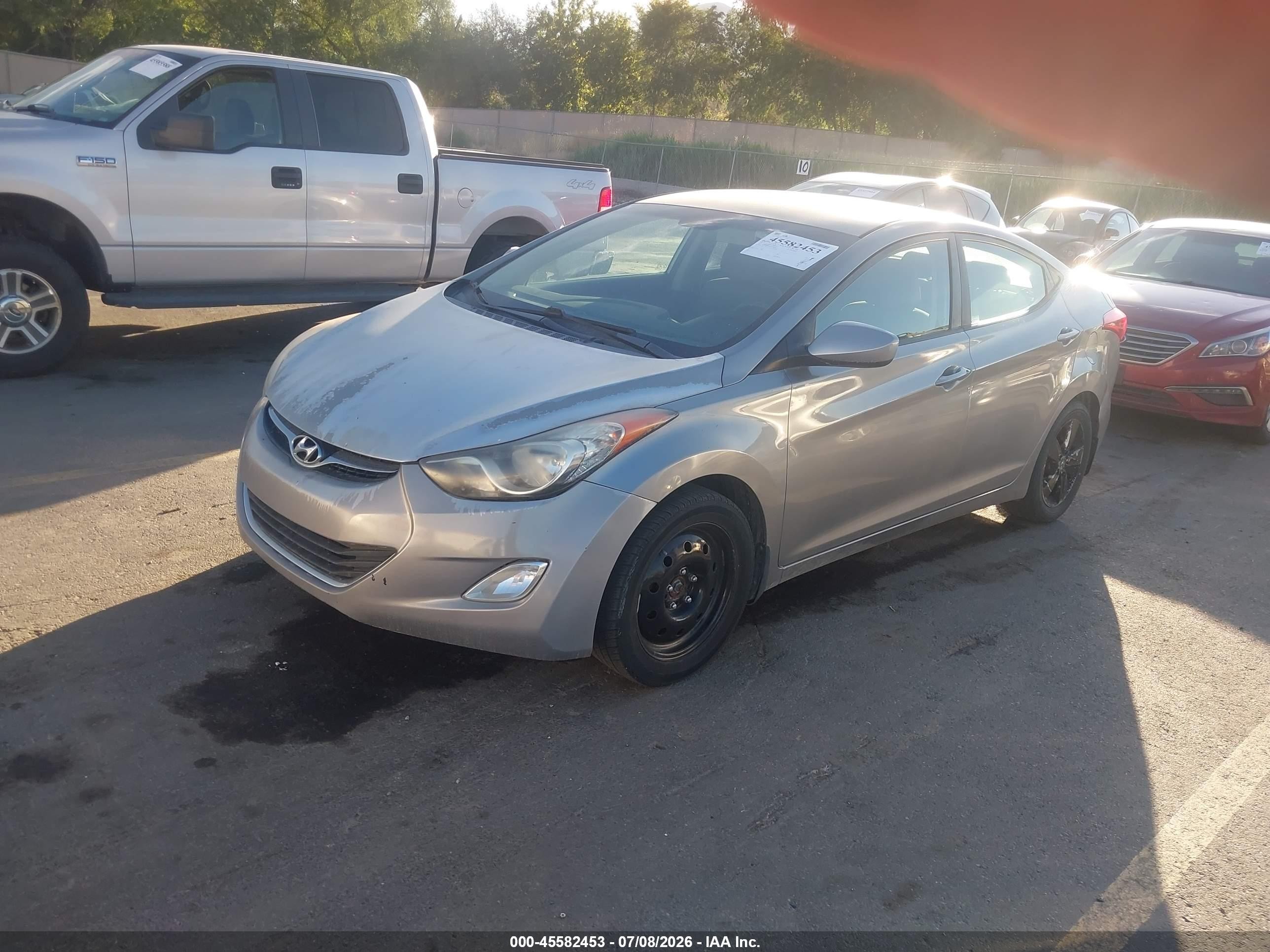 2013 Hyundai Elantra Gls Серебряный vin: KMHDH4AE6DU948859