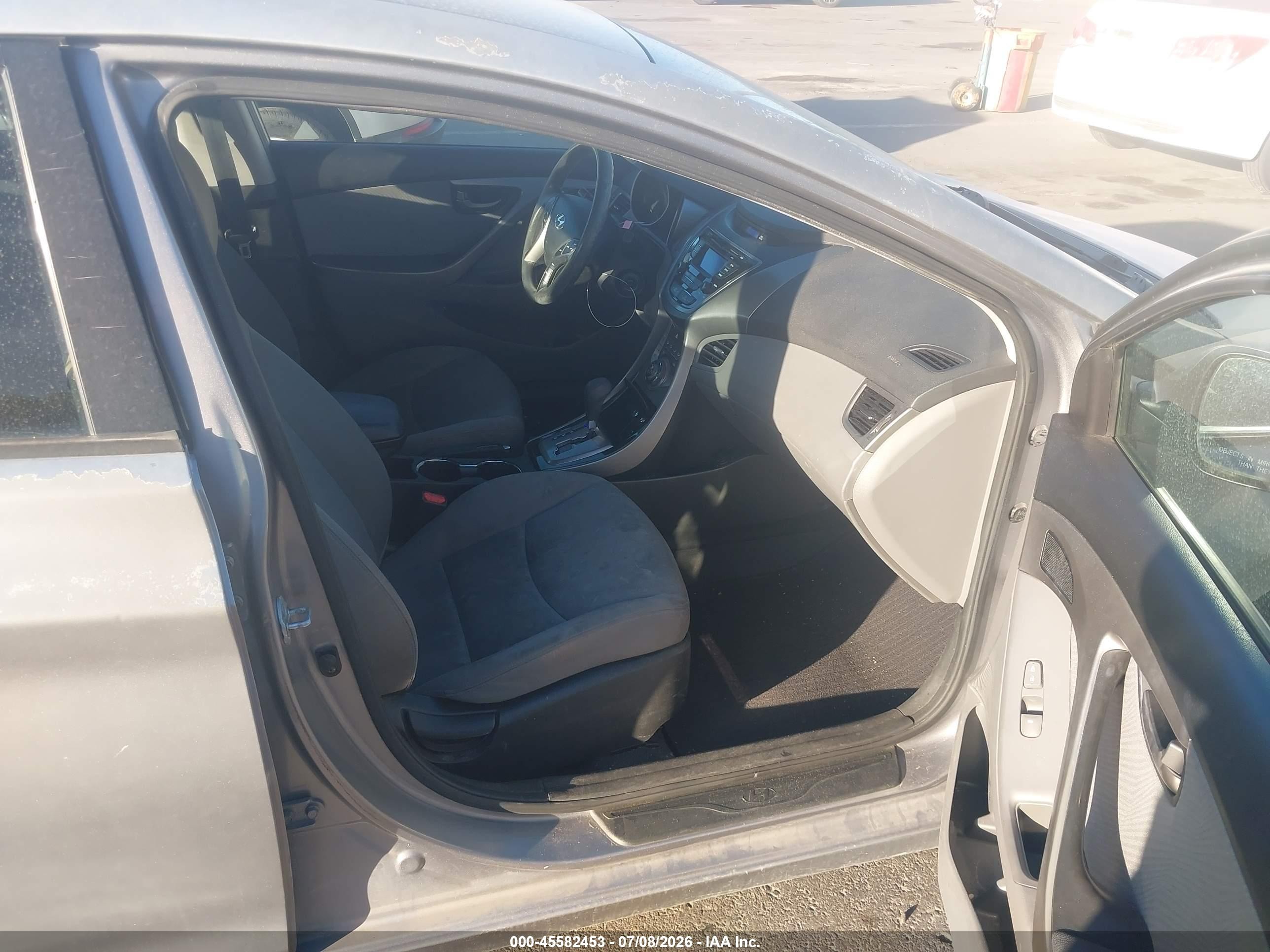 2013 Hyundai Elantra Gls Серебряный vin: KMHDH4AE6DU948859