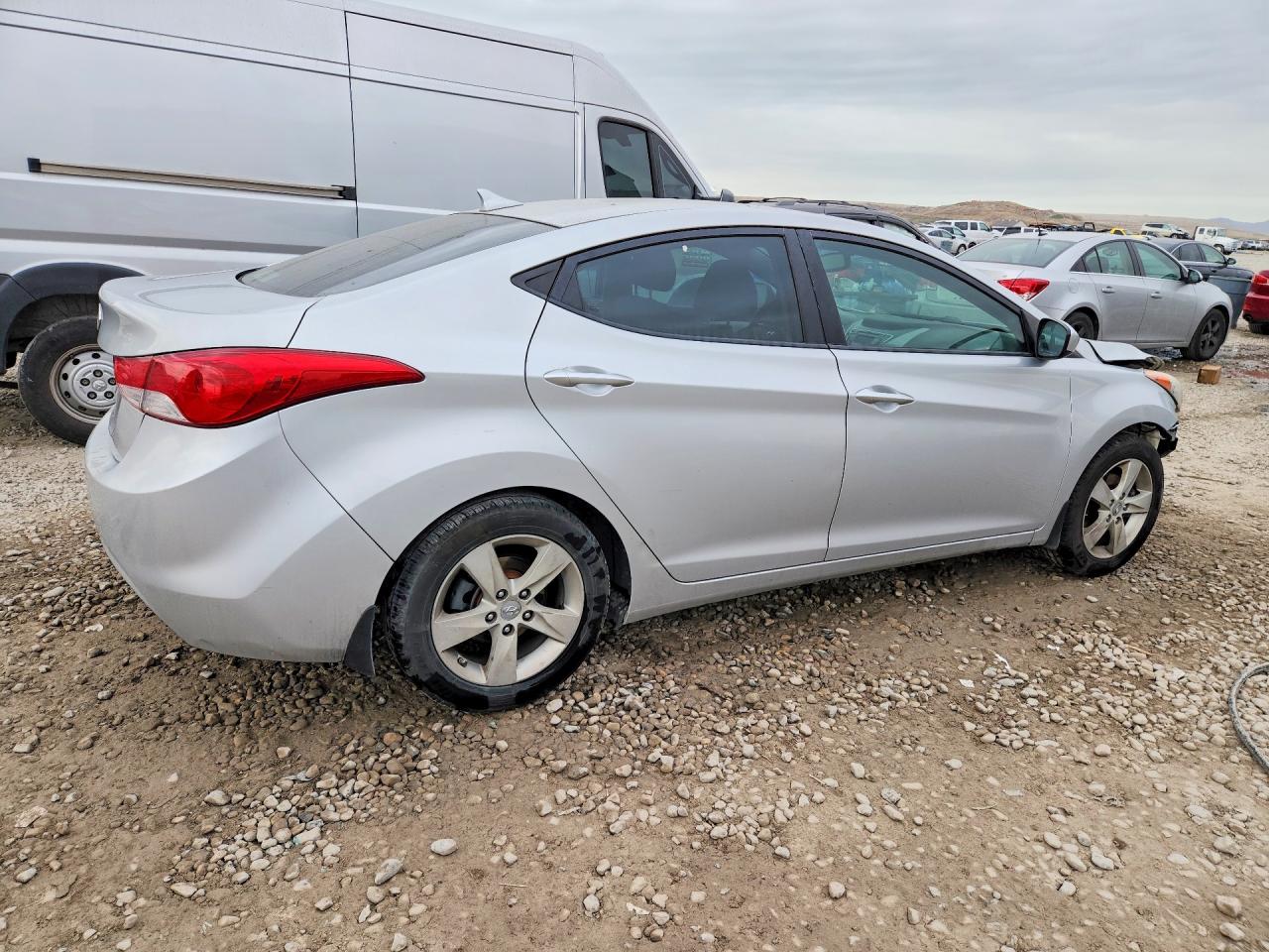 2013 Hyundai Elantra Gls Silver vin: KMHDH4AE6DU949798