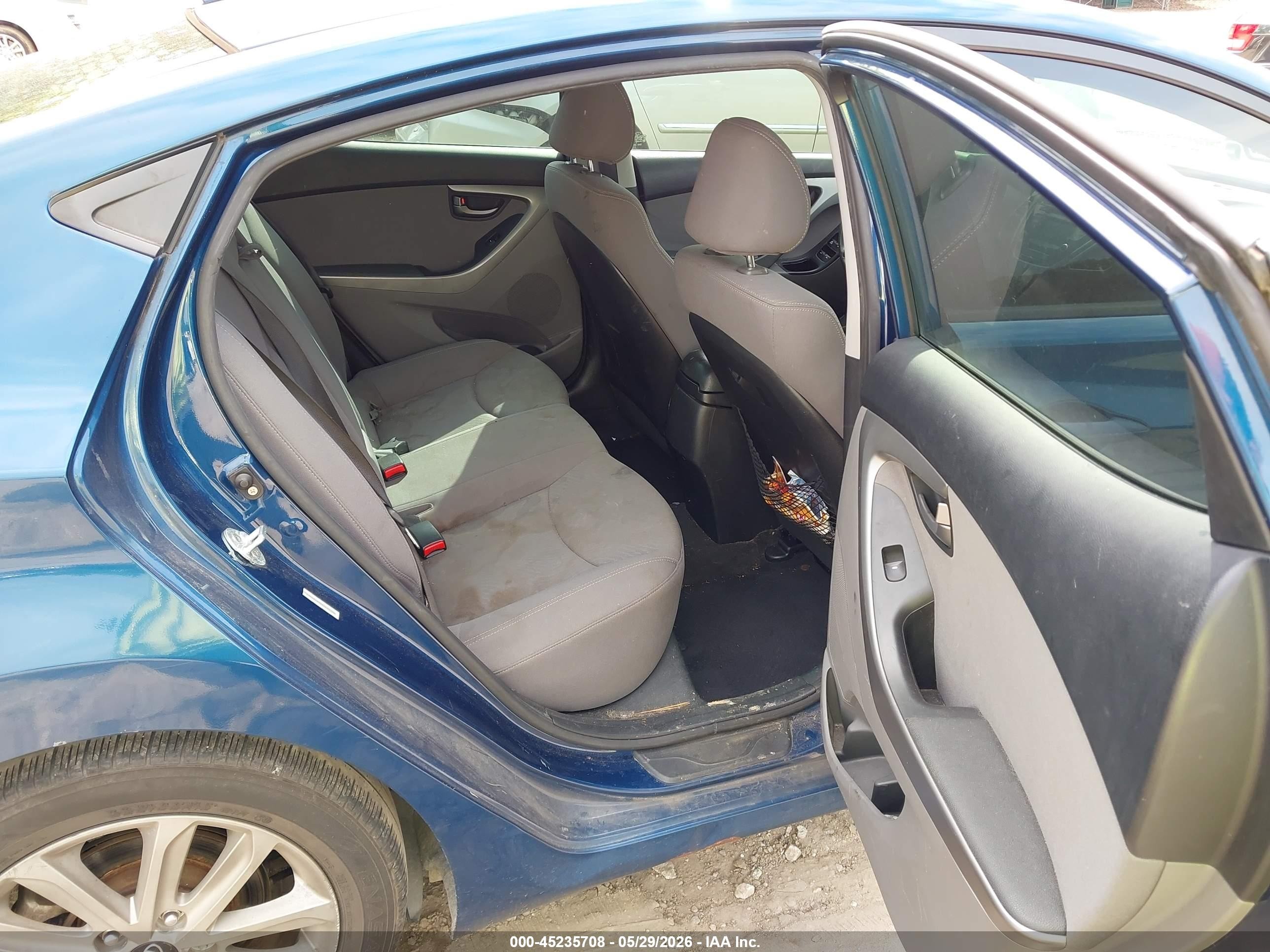 2014 Hyundai Elantra Se Blue vin: KMHDH4AE6EU083134
