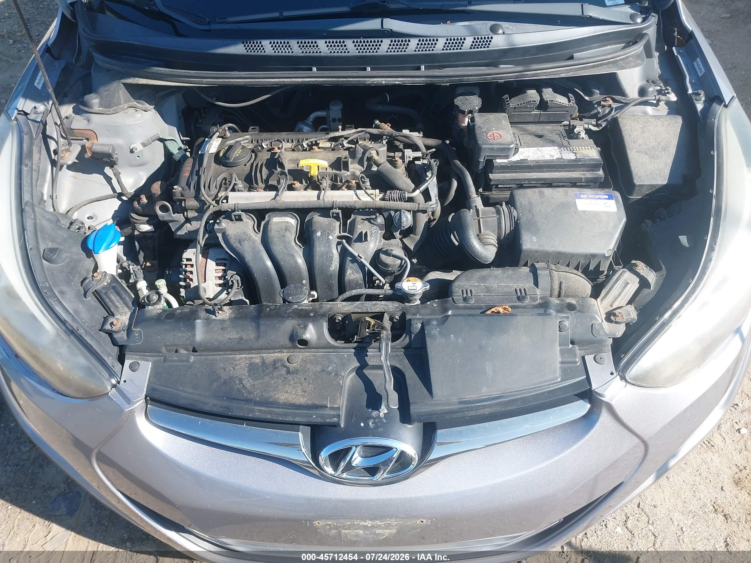 2014 Hyundai Elantra Limited Silver vin: KMHDH4AE6EU105889