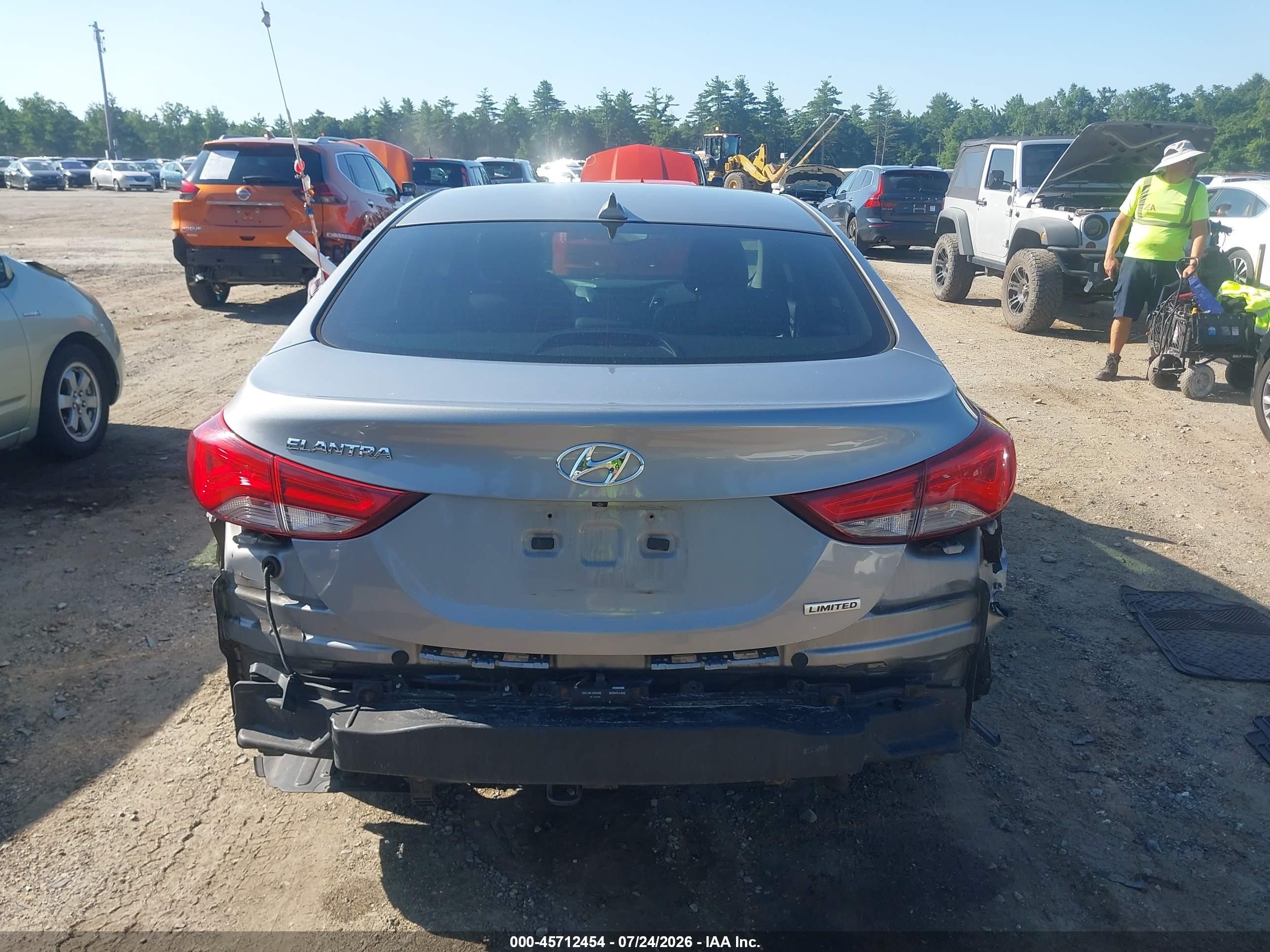 2014 Hyundai Elantra Limited Silver vin: KMHDH4AE6EU105889