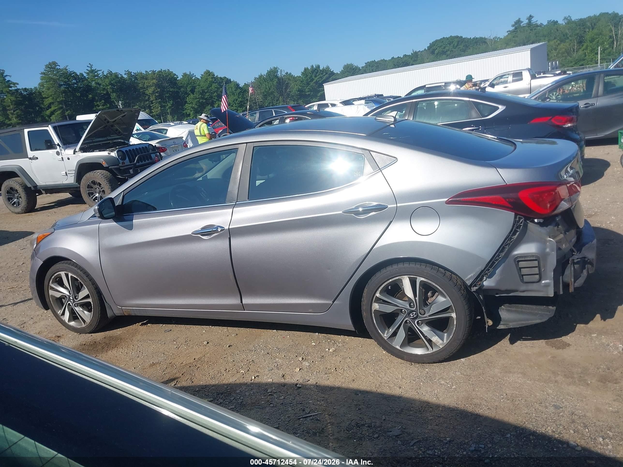 2014 Hyundai Elantra Limited Silver vin: KMHDH4AE6EU105889